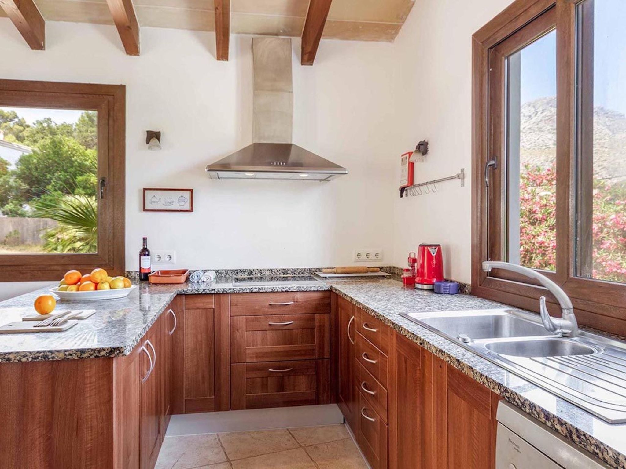 Villa Alexandria Cala Sant Vicenç-Binnen