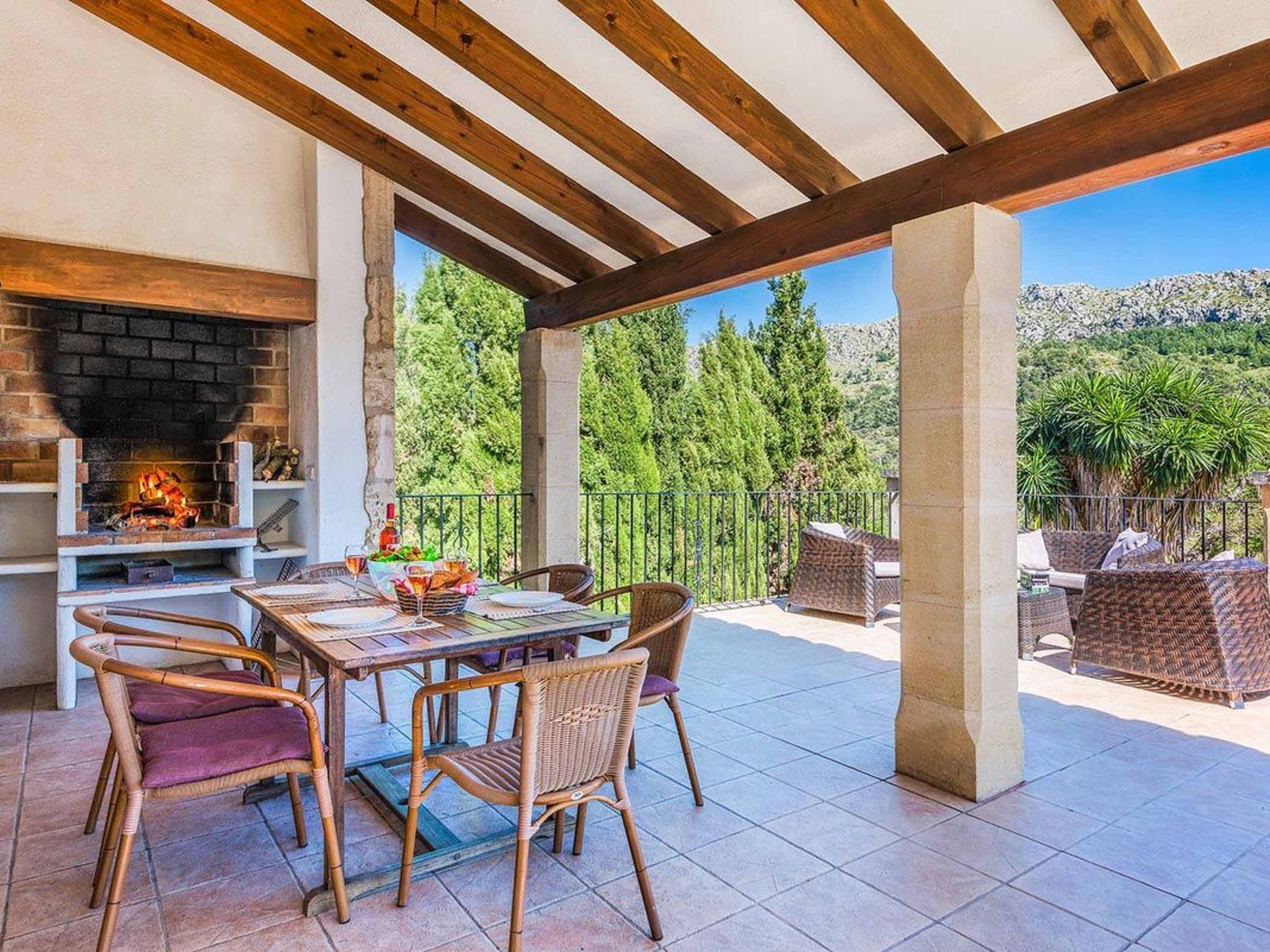 Finca Tomas, Cala Sant Vicenç-Dedans