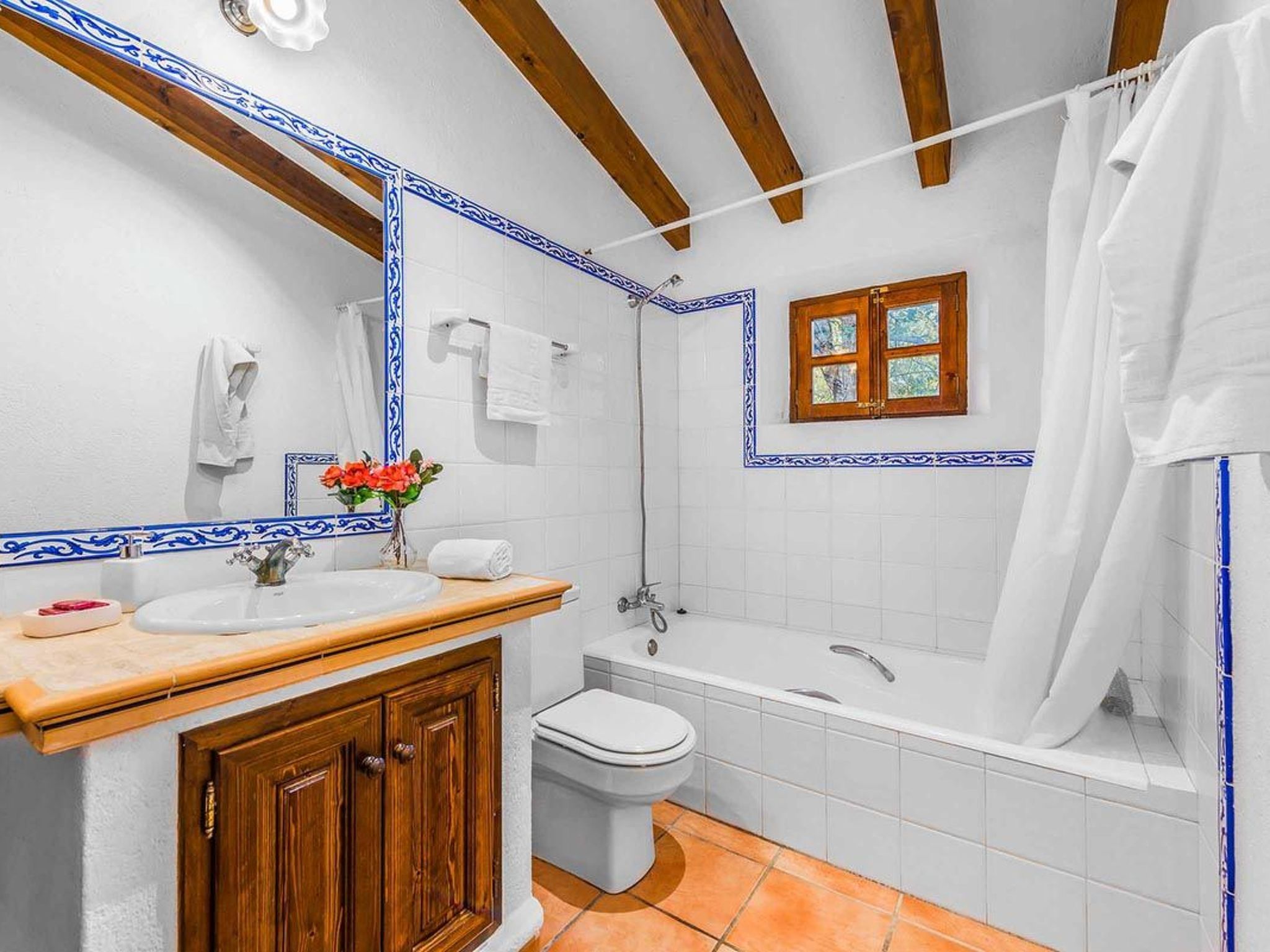 Finca Tomas, Cala Sant Vicenç-Dedans