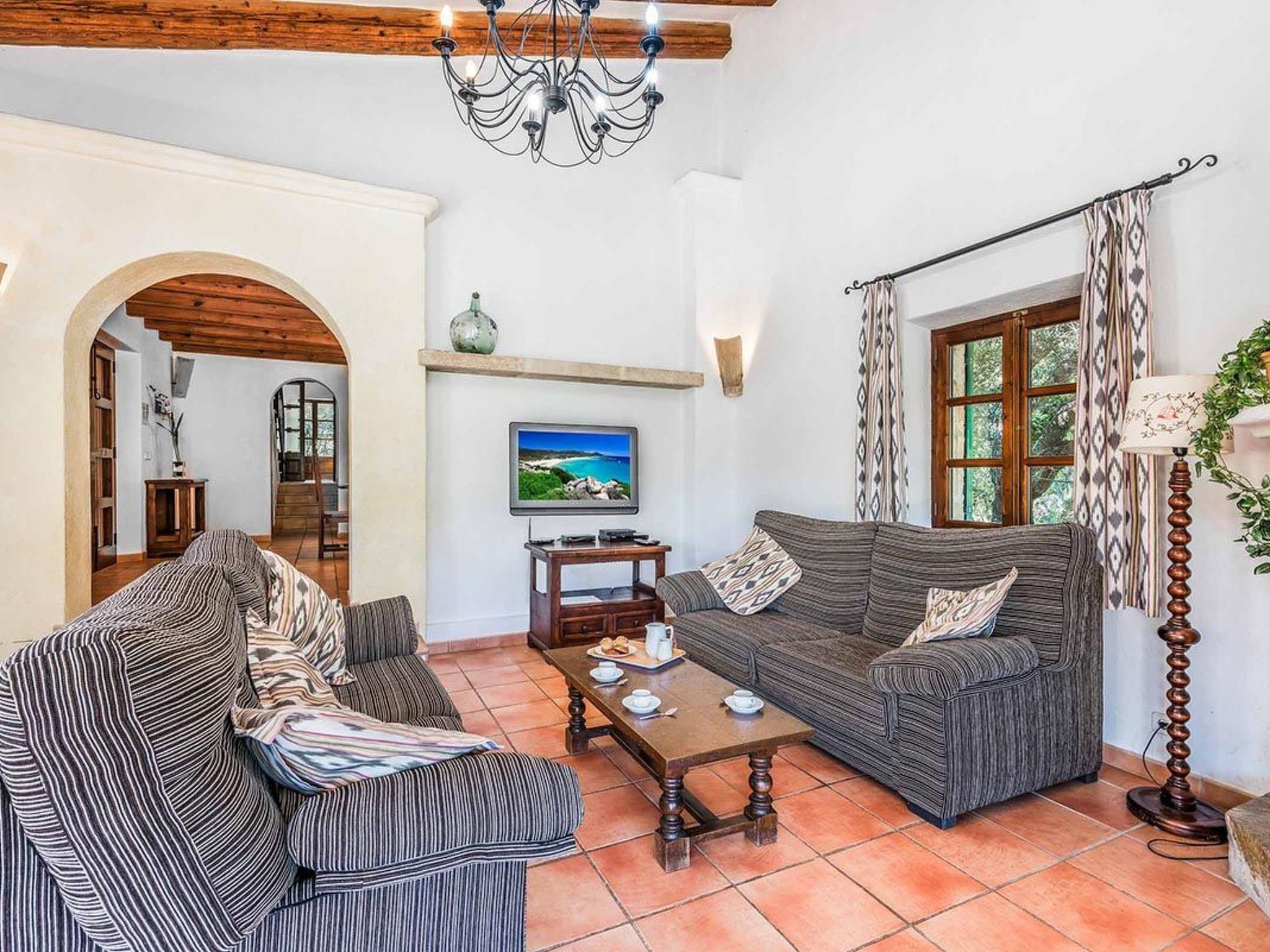 Finca Tomas, Cala Sant Vicenç-Dedans