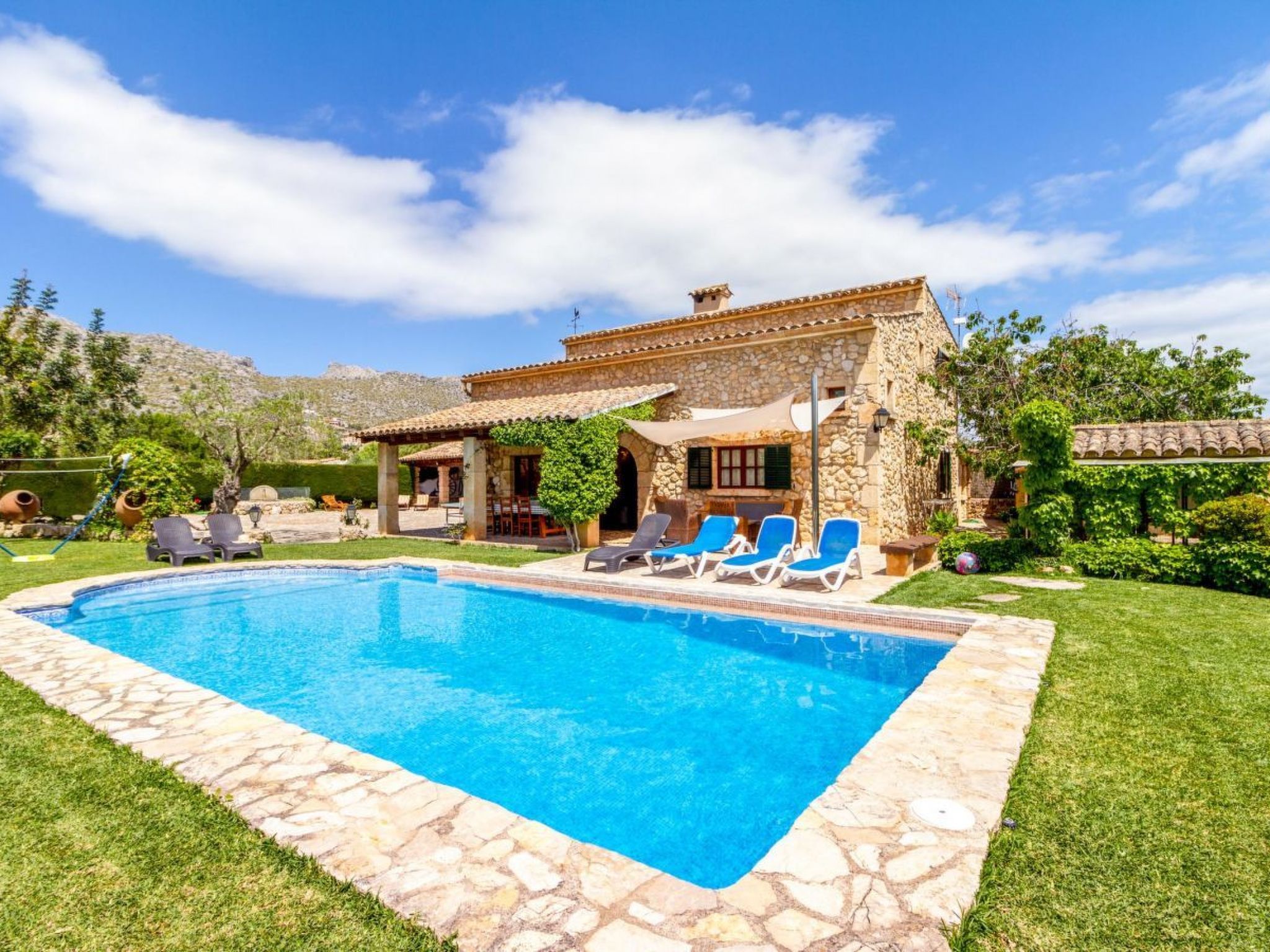 Vakantiehuis met privé zwembad in Cala San Vicente (Spanje) voor 6 personen