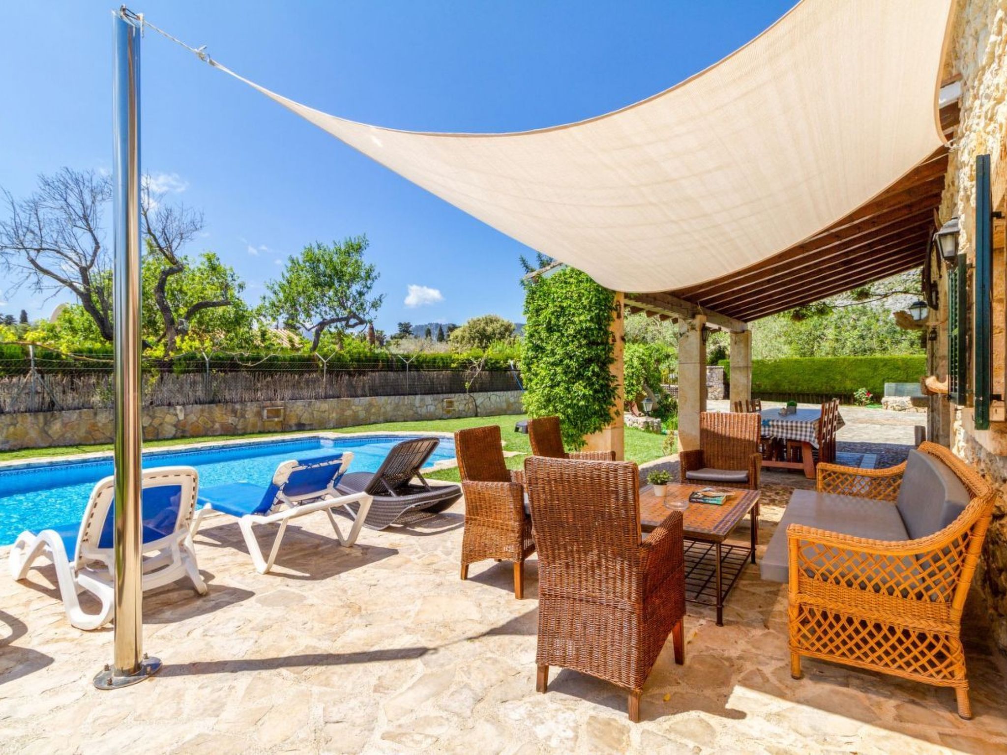 Schönes Landhaus in der Nähe von Pollensa-Drinnen