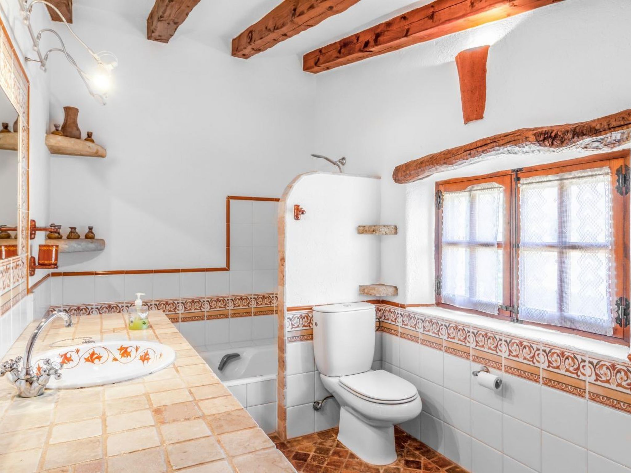 Schönes Landhaus in der Nähe von Pollensa-Drinnen