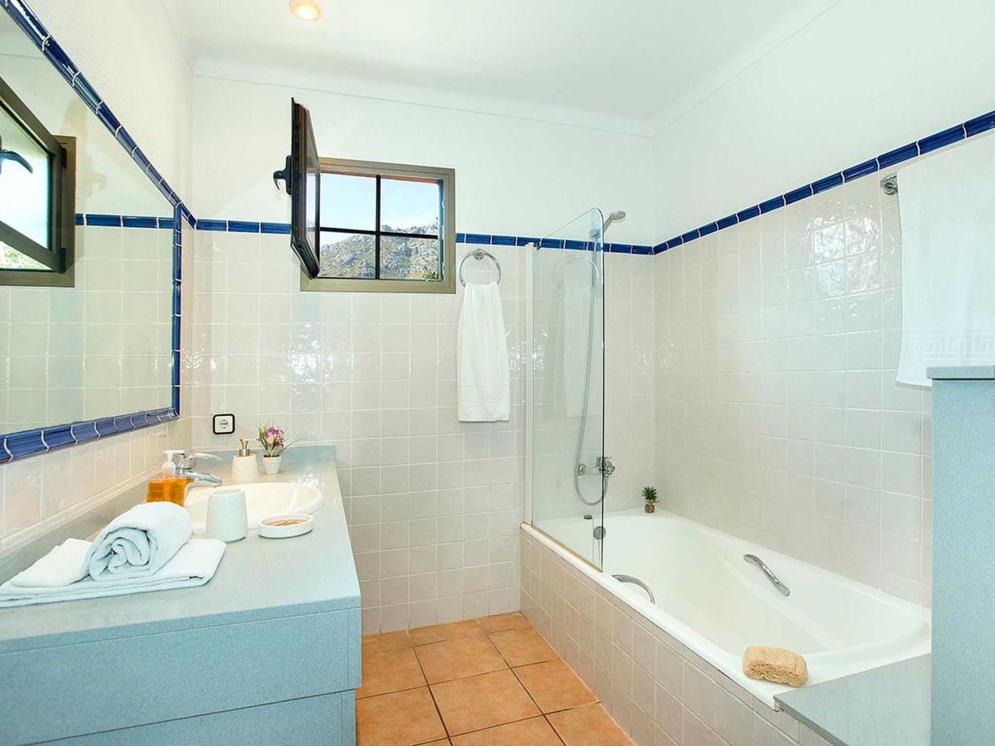 Photo of Impresionate Villa para 12 , Cala San Vicente