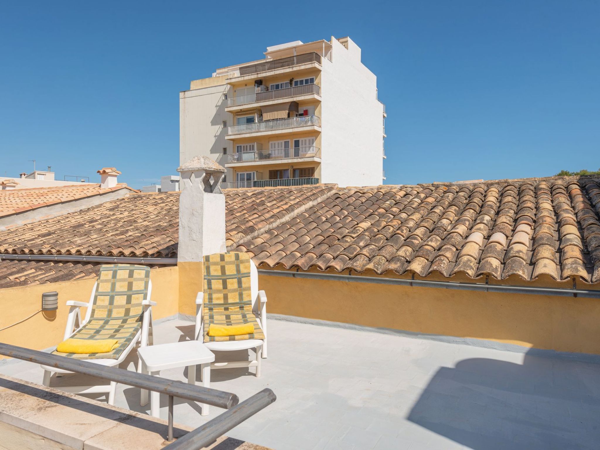 Gemütliches Stadthaus am Strand, 100 m vom Strand von Can Picafort entfernt-Image-tags.info