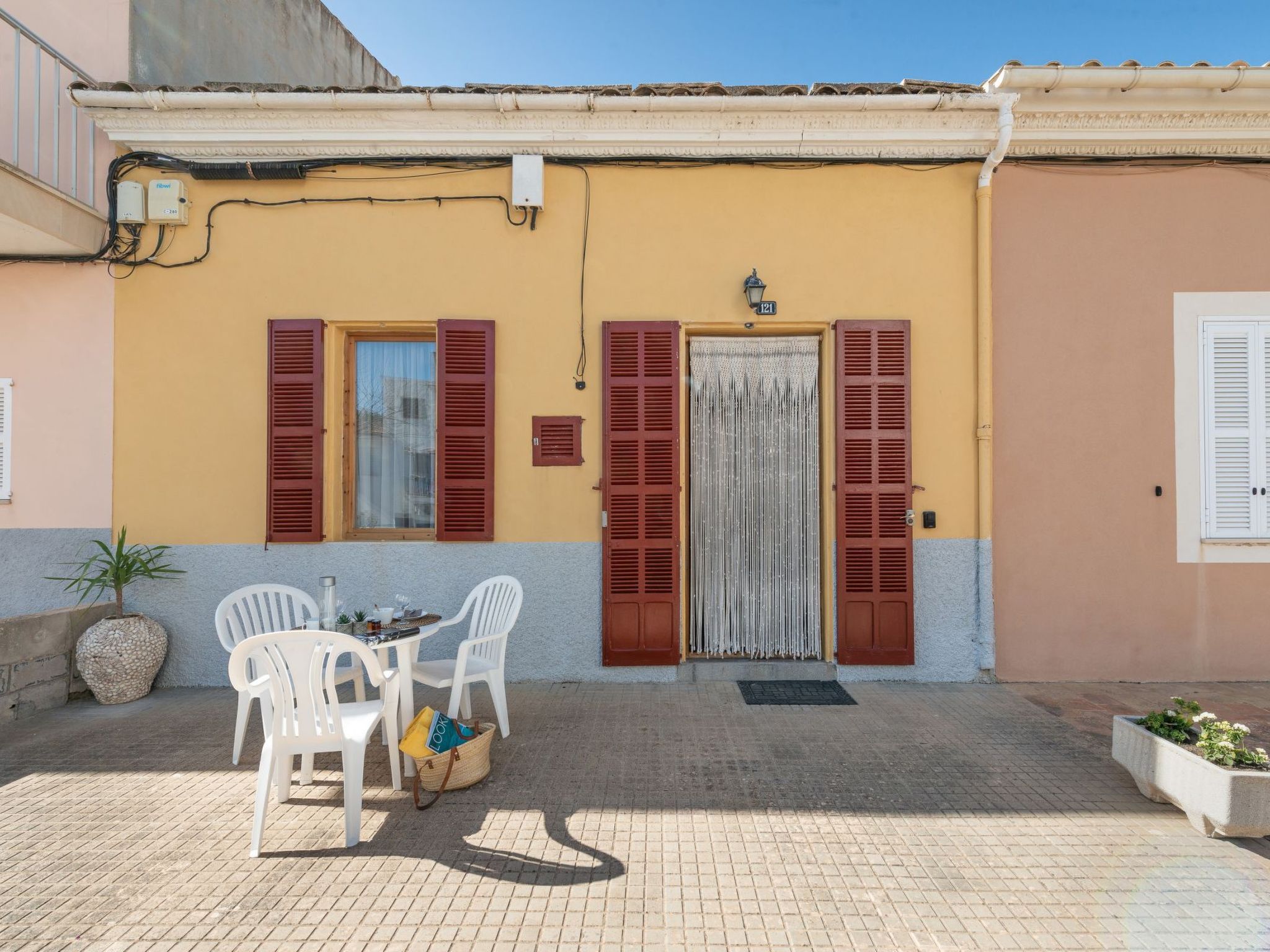 Gemütliches Stadthaus am Strand, 100 m vom Strand von Can Picafort entfernt-Image-tags.info