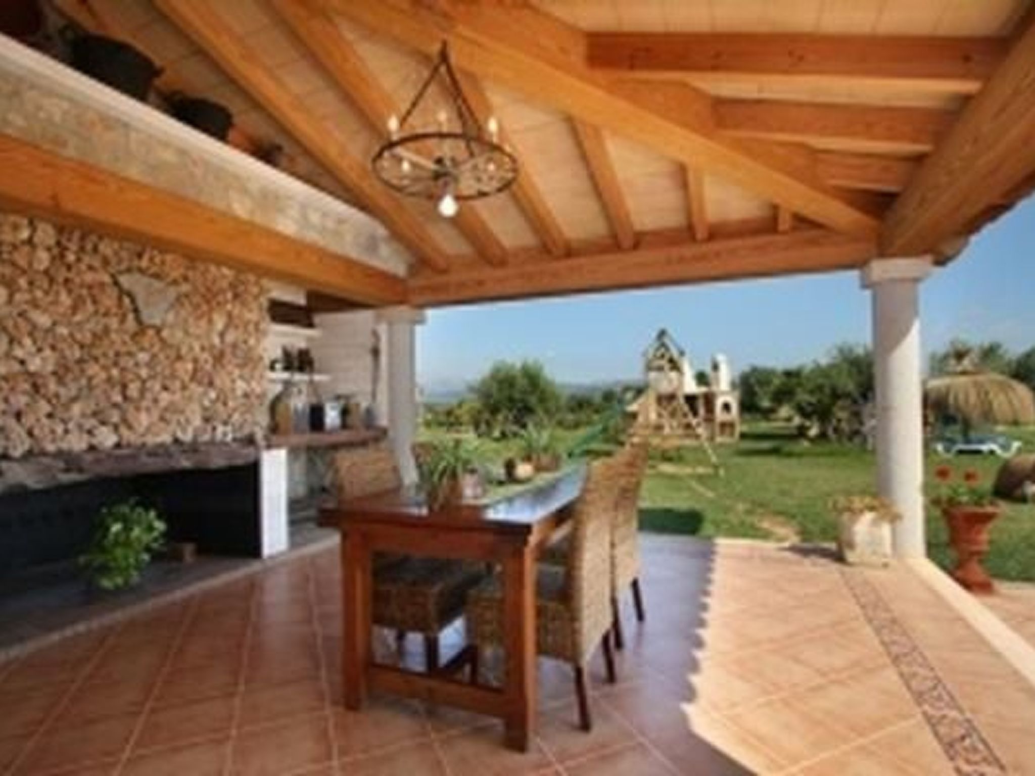 Villa mit Garten, Grill und Terrasse-Image-tags.info