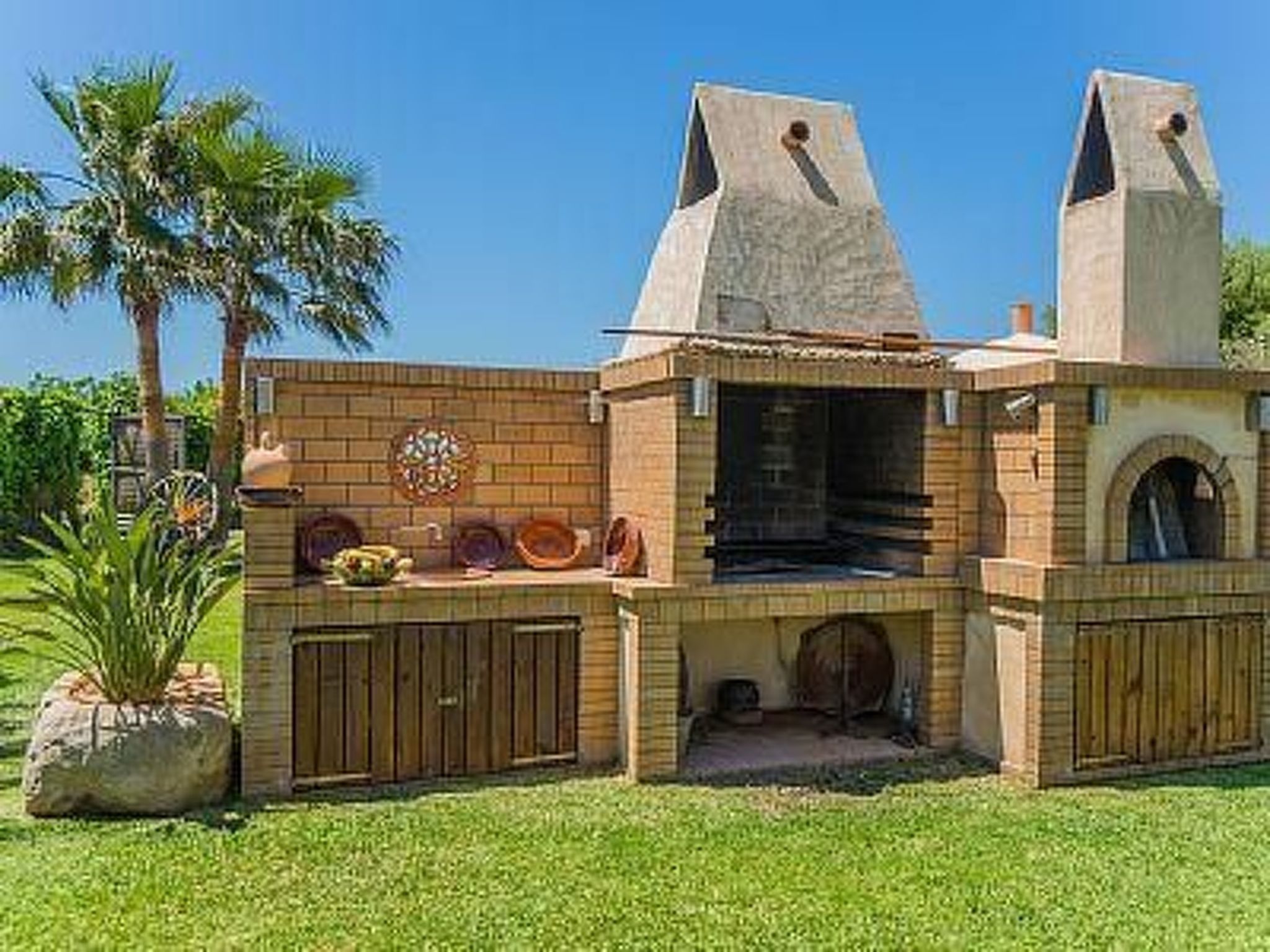 Villa mit Garten, Grill und Terrasse-Image-tags.info