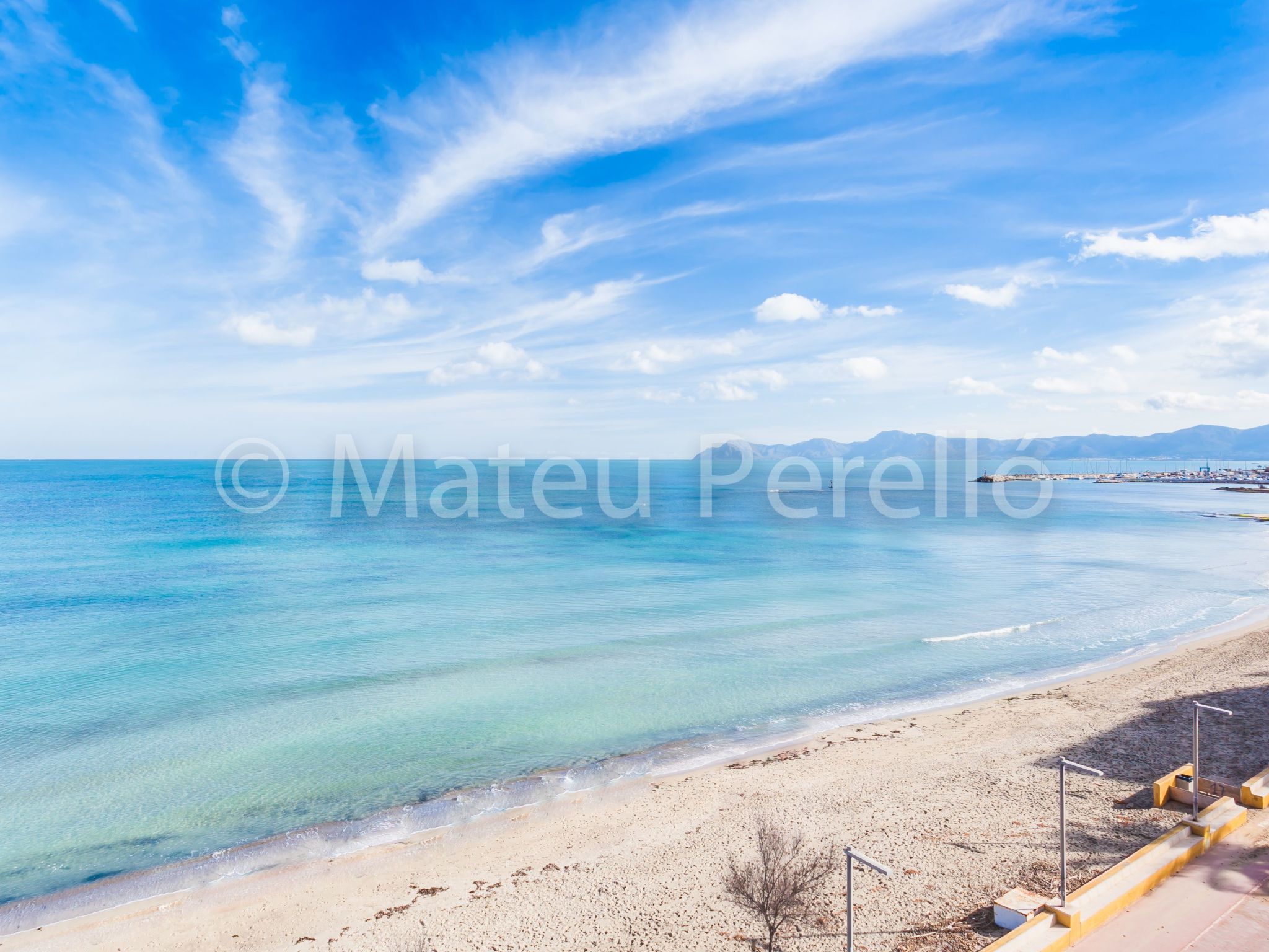Ob3-Erdgeschoss mit 3 Doppelschlafzimmern in Strandnähe