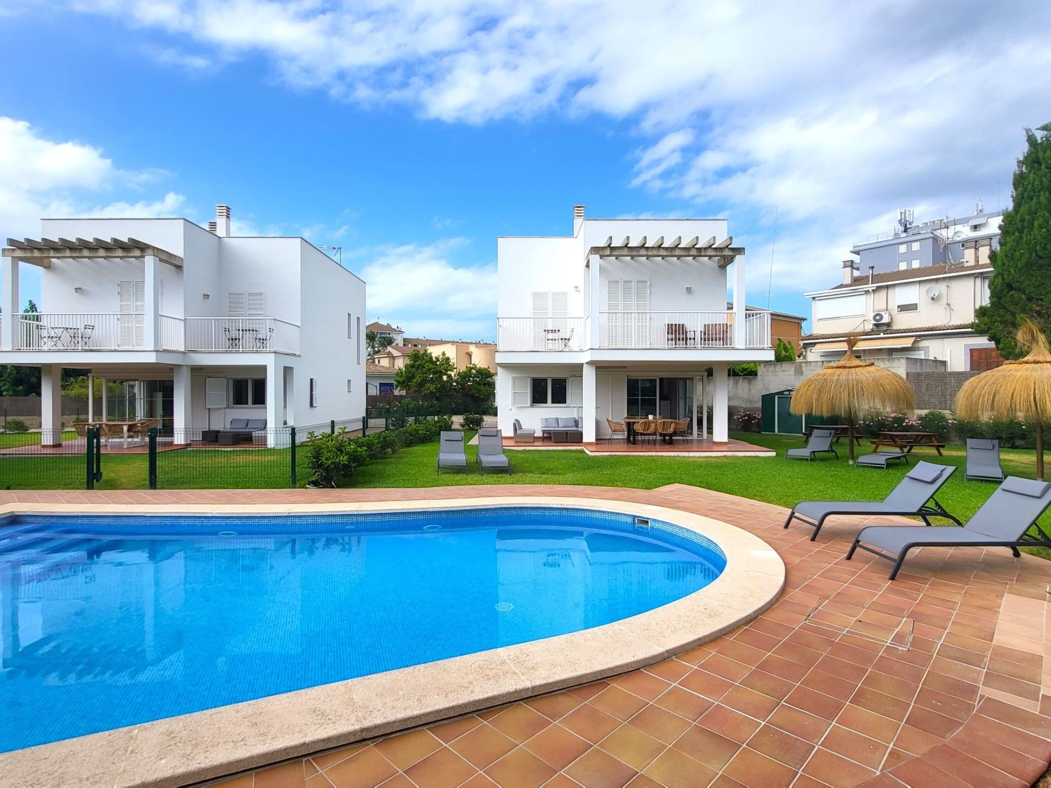 Strandhaus in Playa de Muro für 12 Personen-Outside