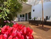 Vrijstaande finca Tres Pins bij Betlem met tuin, BBQ en airco - thumbnail 5