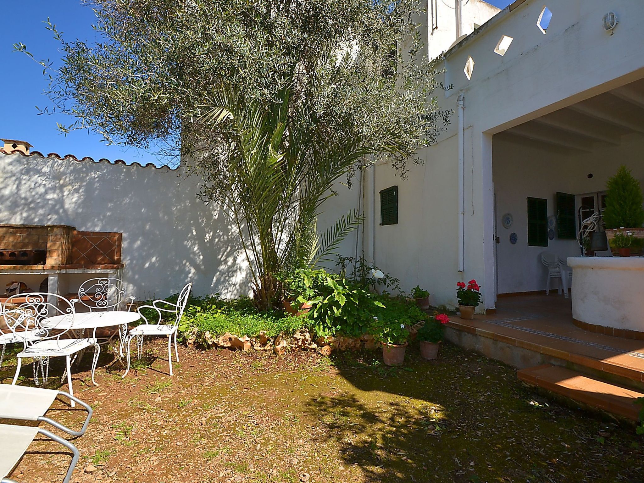 in Colonia De Sant Pere mit Grill, Garten und Terrasse