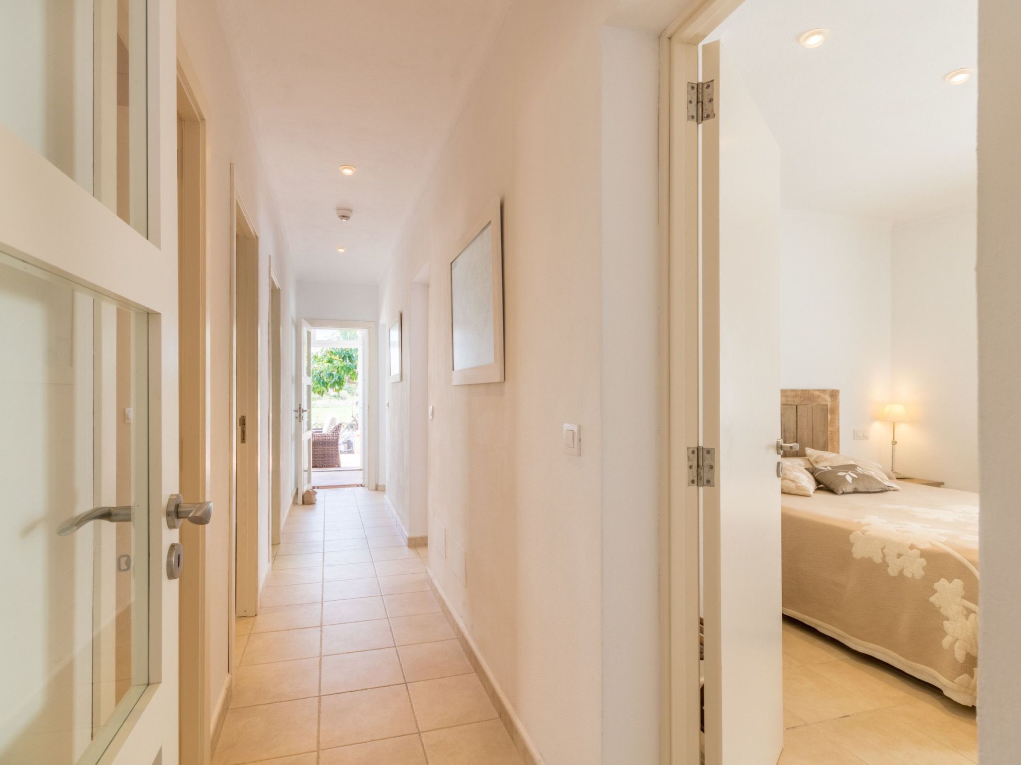 Charmantes Ferienhaus mit großer Terrasse-Binnen