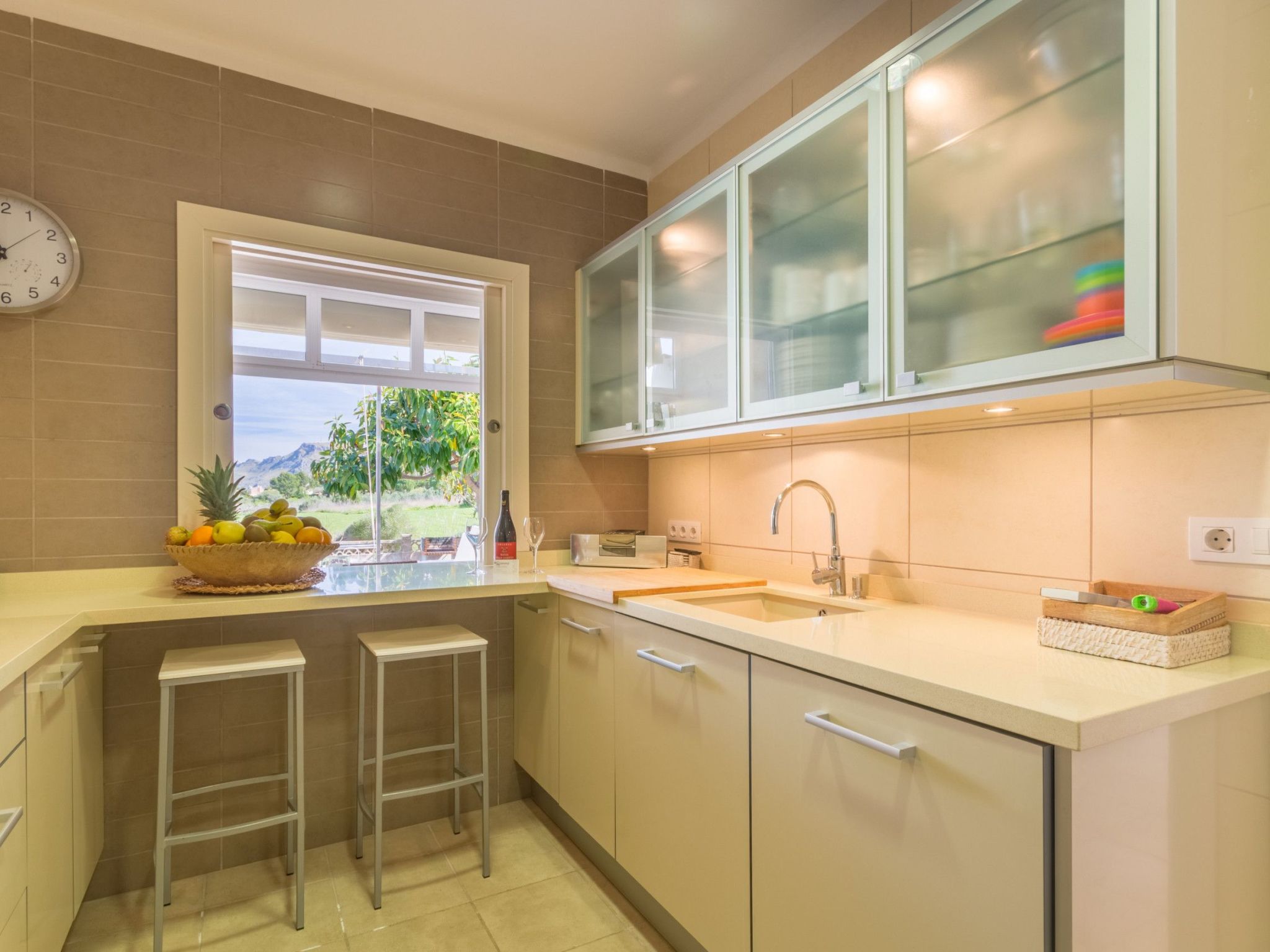 Charmantes Ferienhaus mit großer Terrasse-Binnen