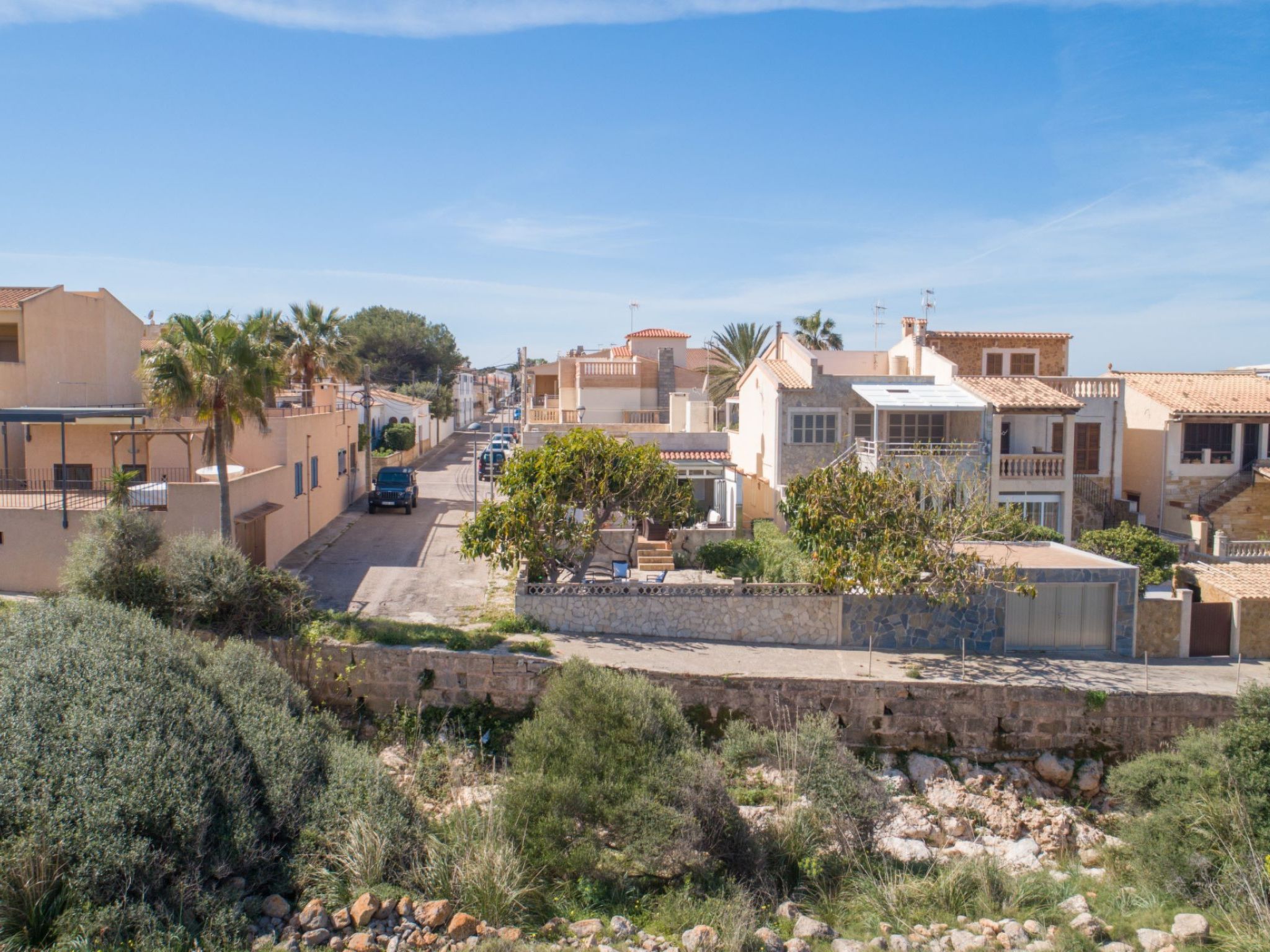 Charmantes Ferienhaus mit großer Terrasse-Binnen