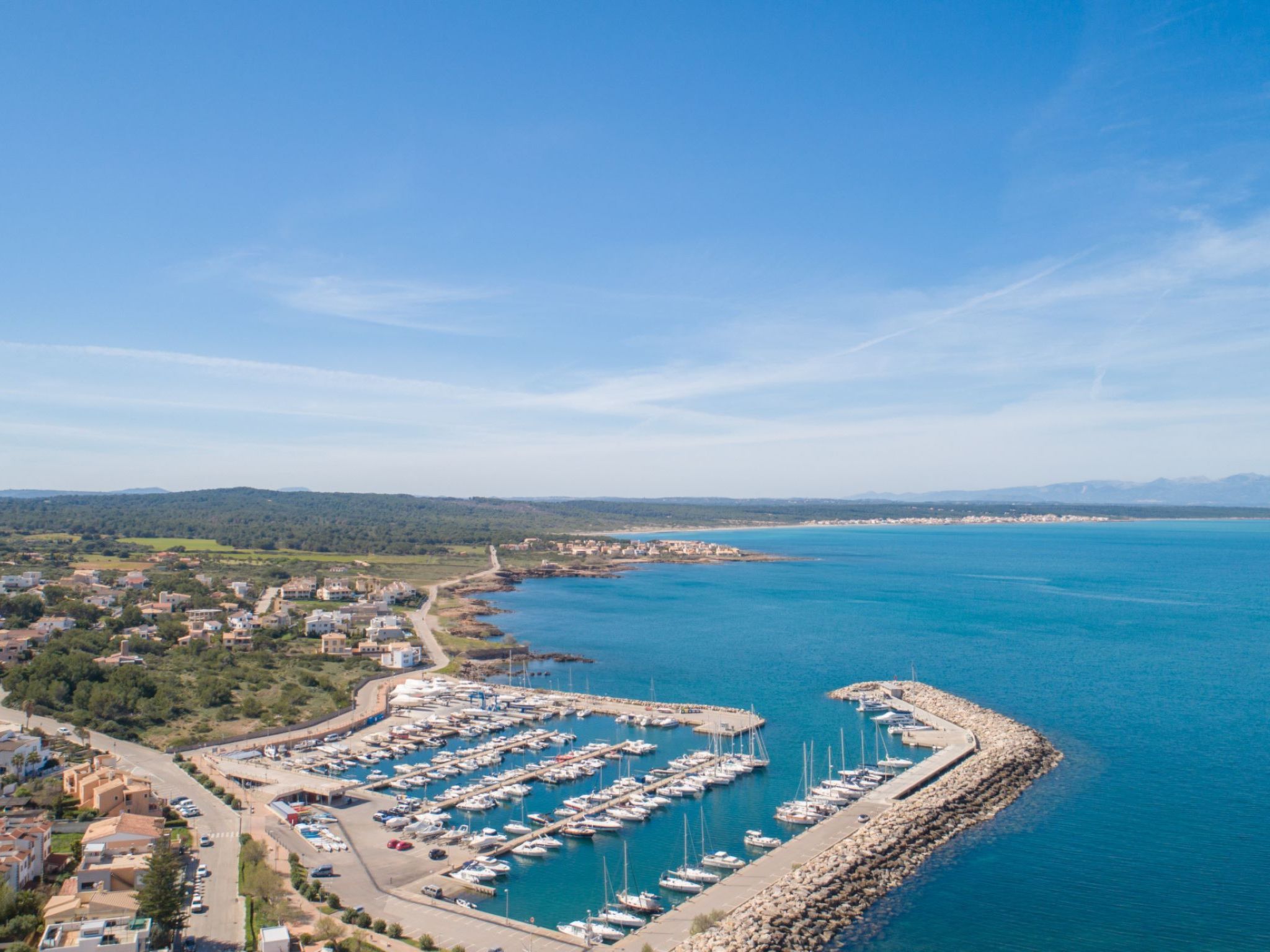 Charmantes Ferienhaus mit großer Terrasse-Binnen