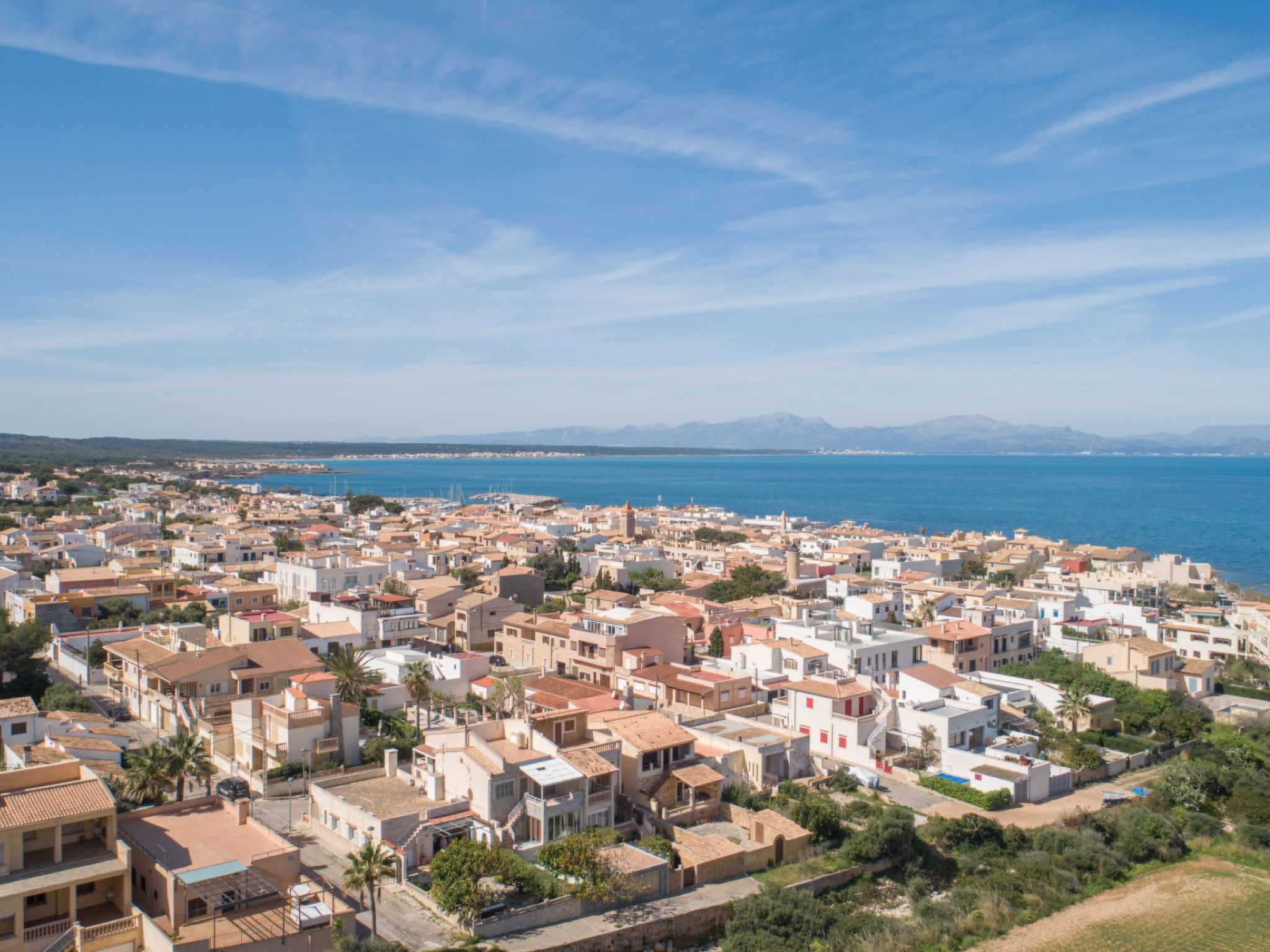 Charmantes Ferienhaus mit großer Terrasse