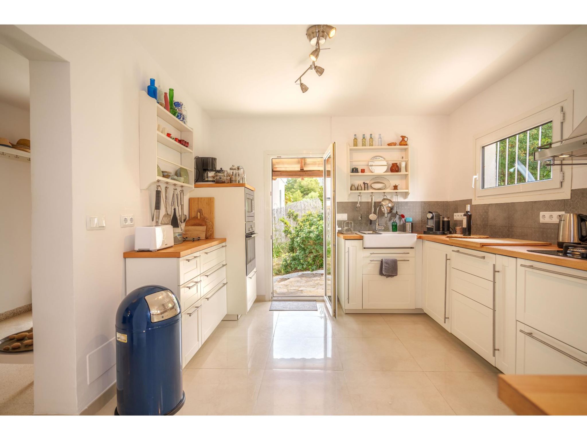 Villa Pinomar – Cuisine et coin repas, photo 17 sur 39