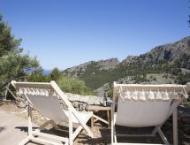 Sfeervolle villa aan de golfbaan met weids uitzicht op de bergen van Sóller - thumbnail 1