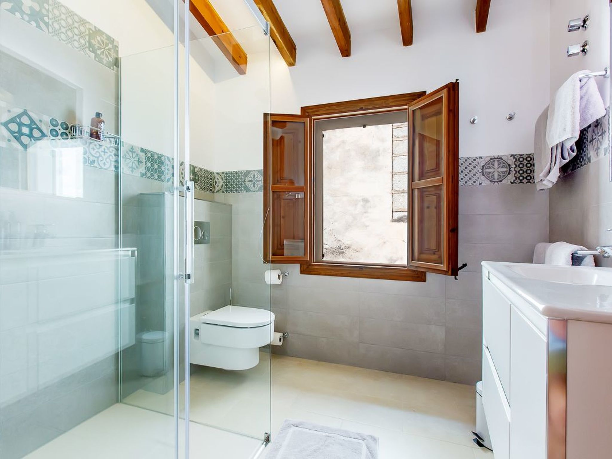 La Fuente-Image-tags.info