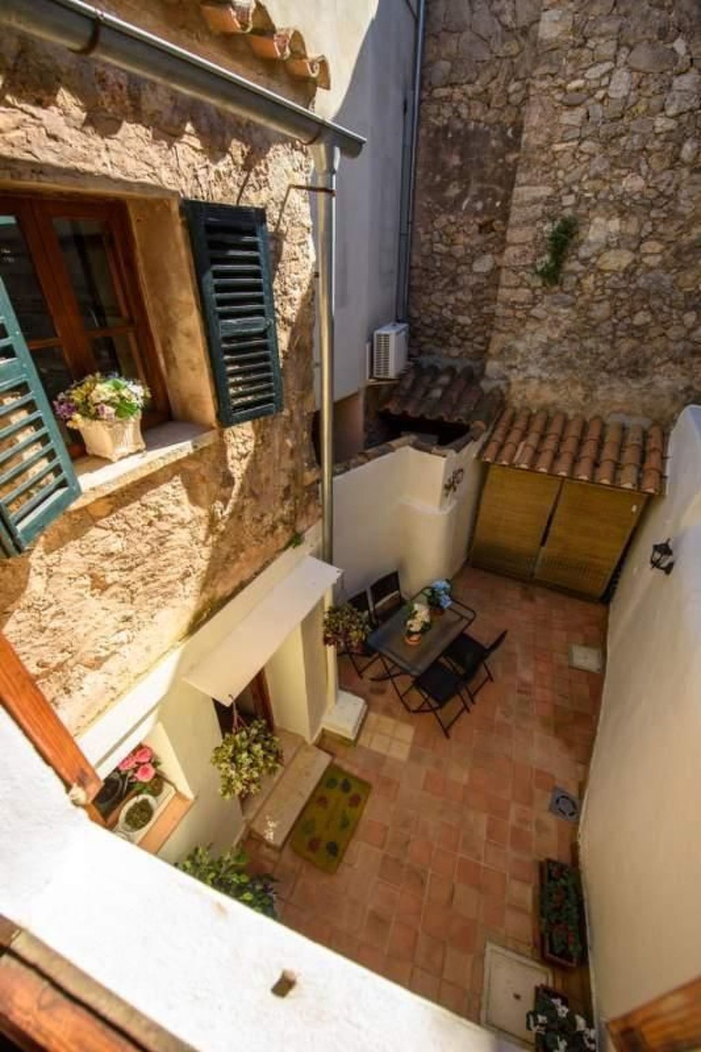 Das Haus von Macarena-Buiten