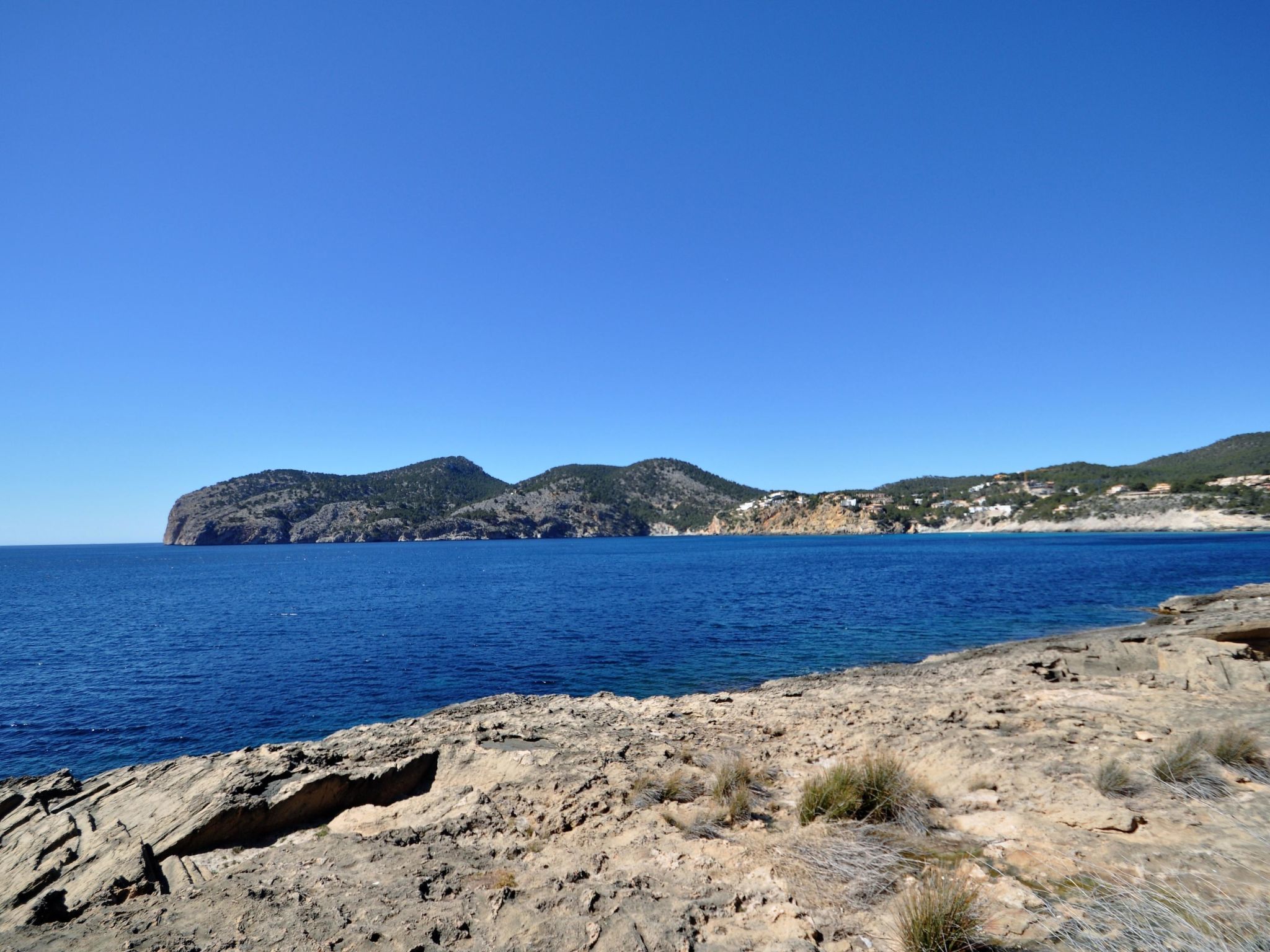 Photo of Villa CA TOTHOM con vistas al mar Camp de Mar para 8 personas (4 habitaciones)