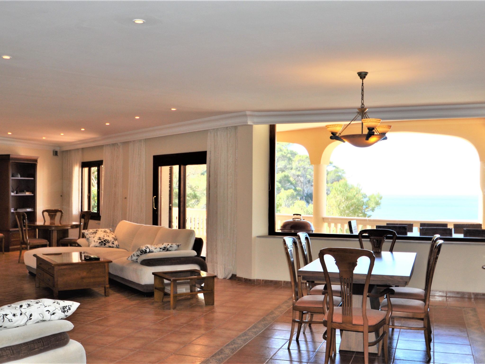 Photo of Villa CA TOTHOM con vistas al mar Camp de Mar para 8 personas (4 habitaciones)