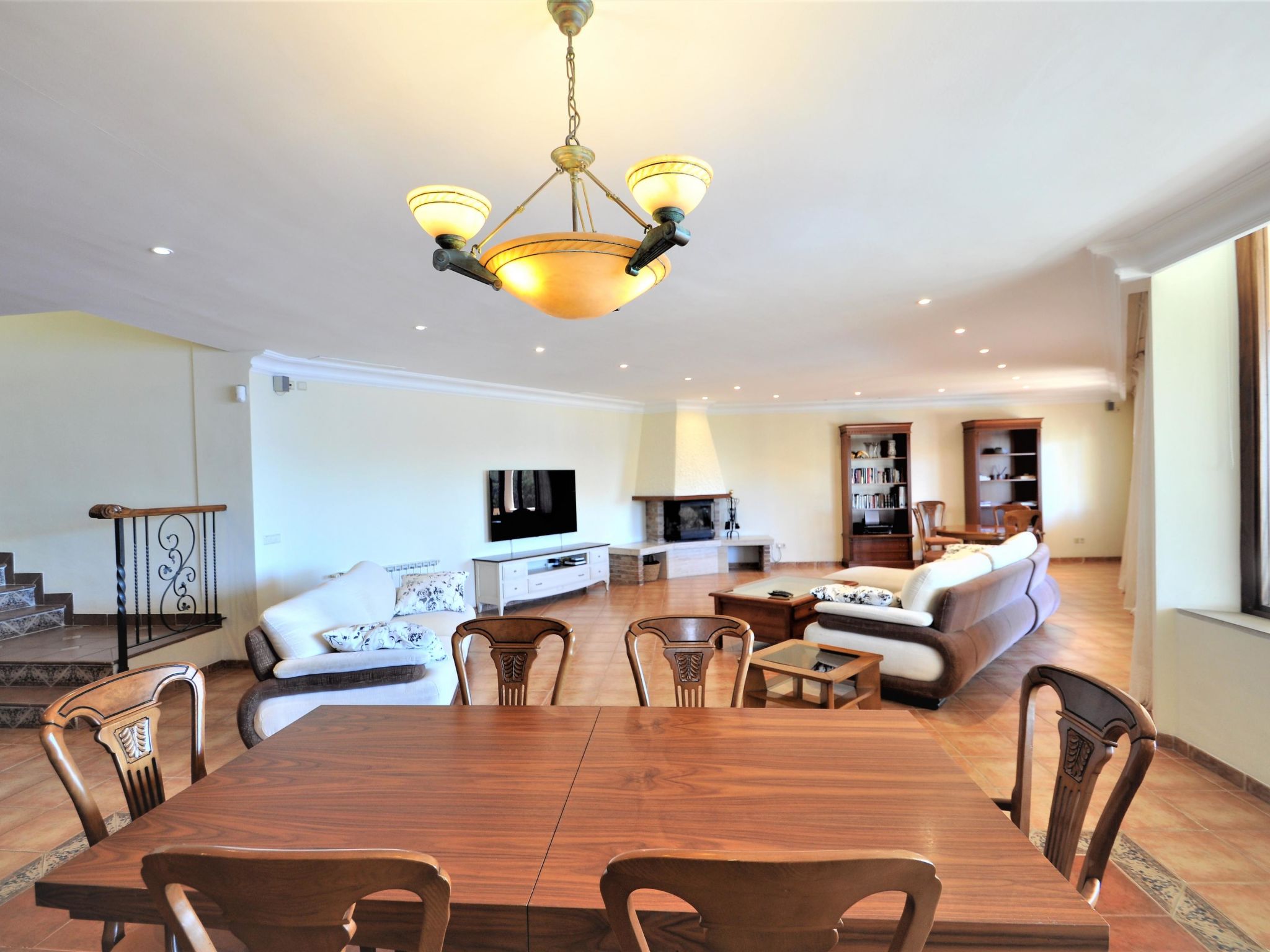 Photo of Villa CA TOTHOM con vistas al mar Camp de Mar para 8 personas (4 habitaciones)