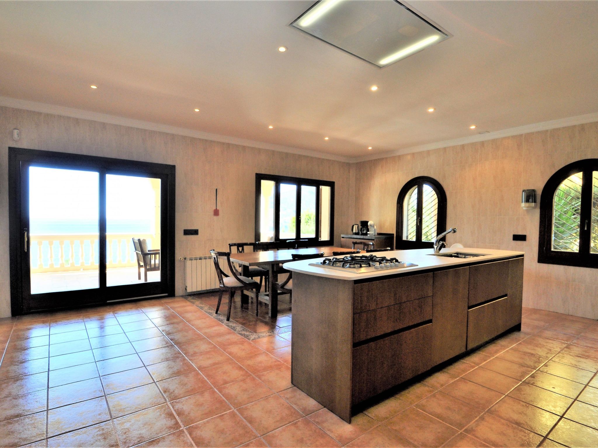 Photo of Villa CA TOTHOM con vistas al mar Camp de Mar para 8 personas (4 habitaciones)