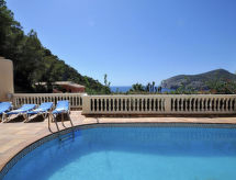Exclusieve villa met privézwembad en panoramisch zeezicht in Camp de Mar - thumbnail 3