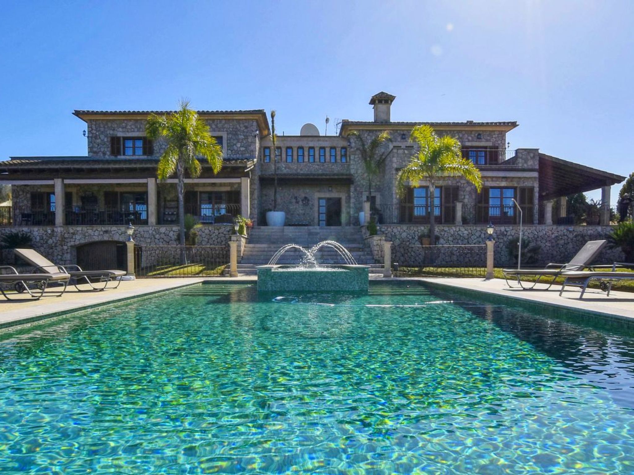 Vakantiehuis met privé zwembad in Ariany (Spanje) voor 16 personen