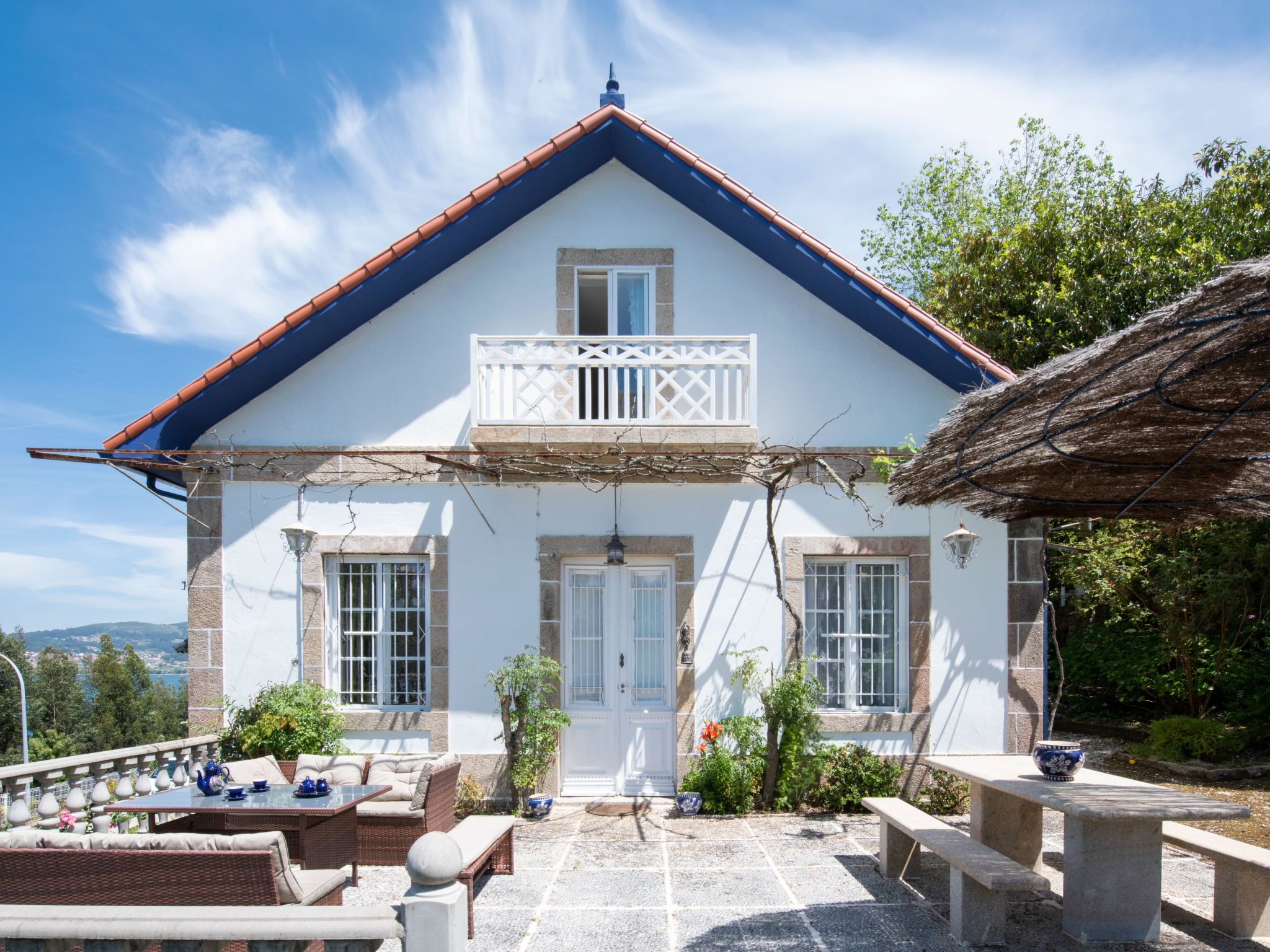 Für 12 Personen und 2 Kinder in Redondela, Costa Verde Spanien (Rías Baixas)-Binnen