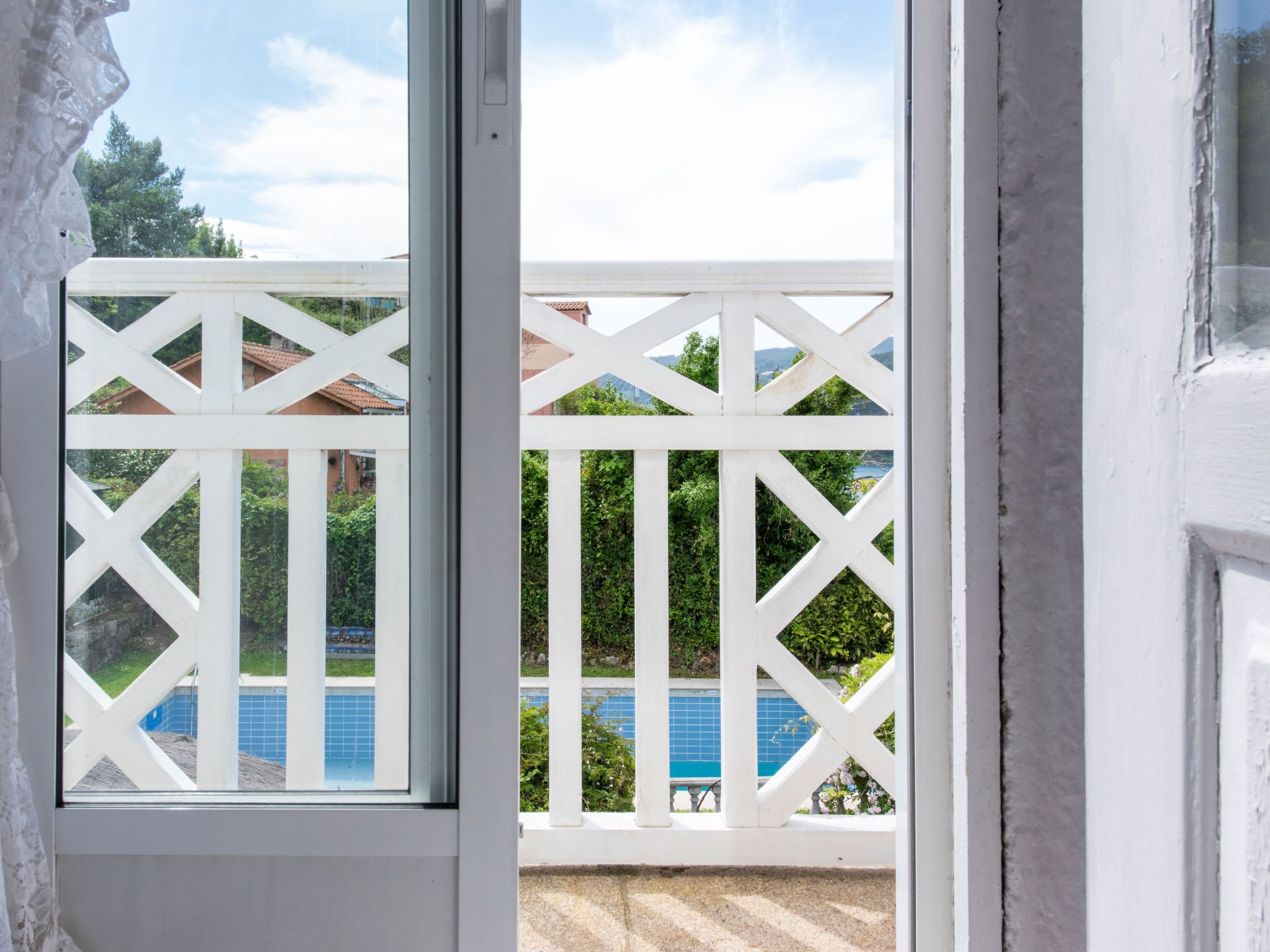 Für 12 Personen und 2 Kinder in Redondela, Costa Verde Spanien (Rías Baixas)-Binnen