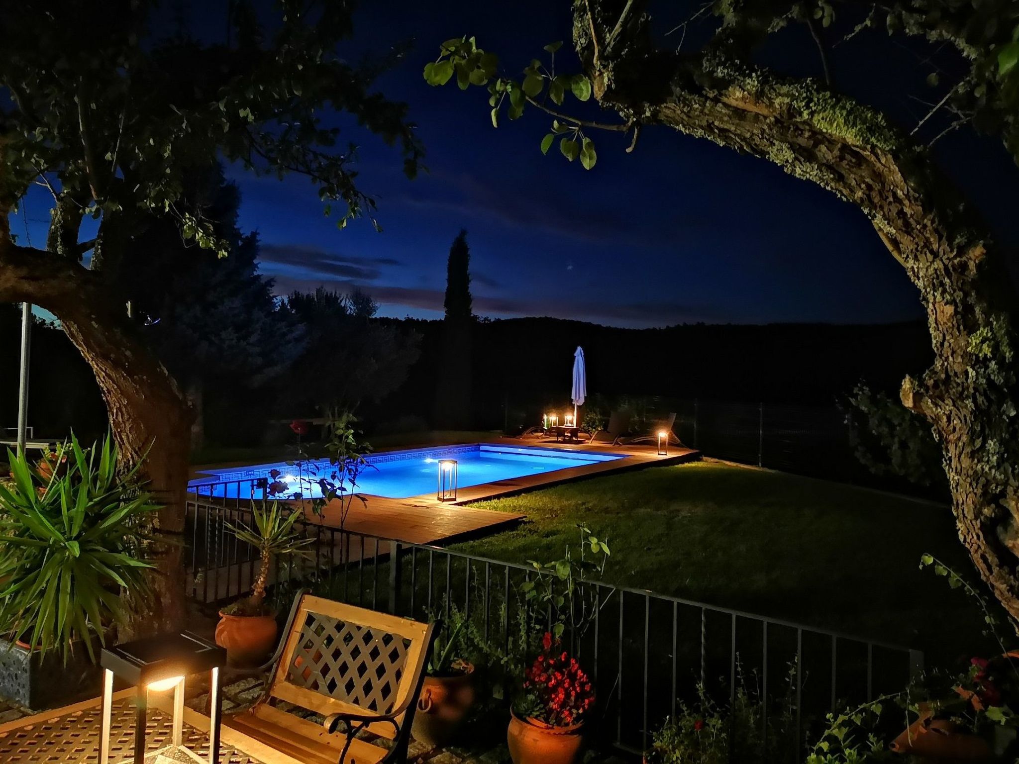 Mit Privatpool-Image-tags.info