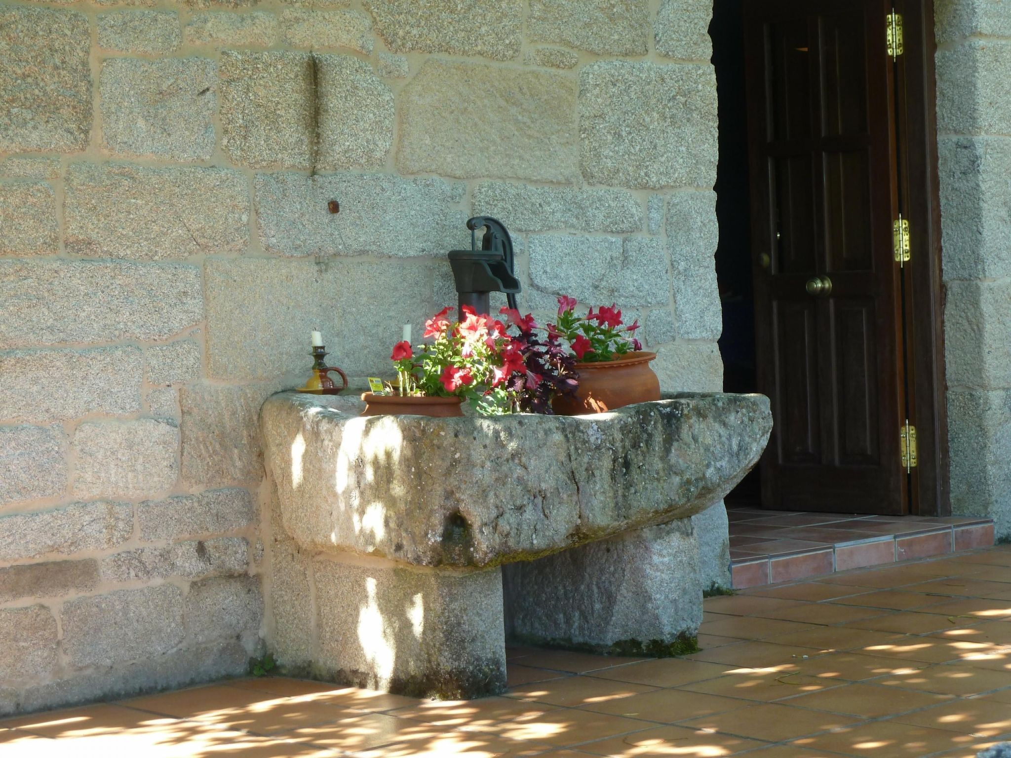 Mit Privatpool-Image-tags.info