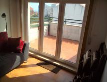 Zonnig penthouse met panoramisch dakterras op 300 meter van de zee in Malpica - thumbnail 6