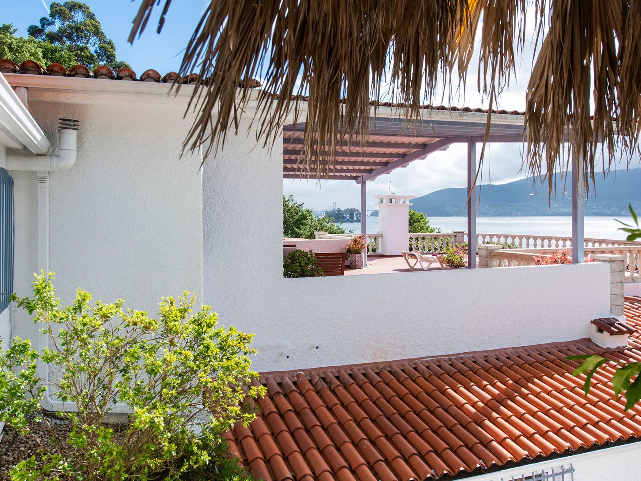 Tolle Villa oberhalb der Bucht Ria de Vigo - Draußen