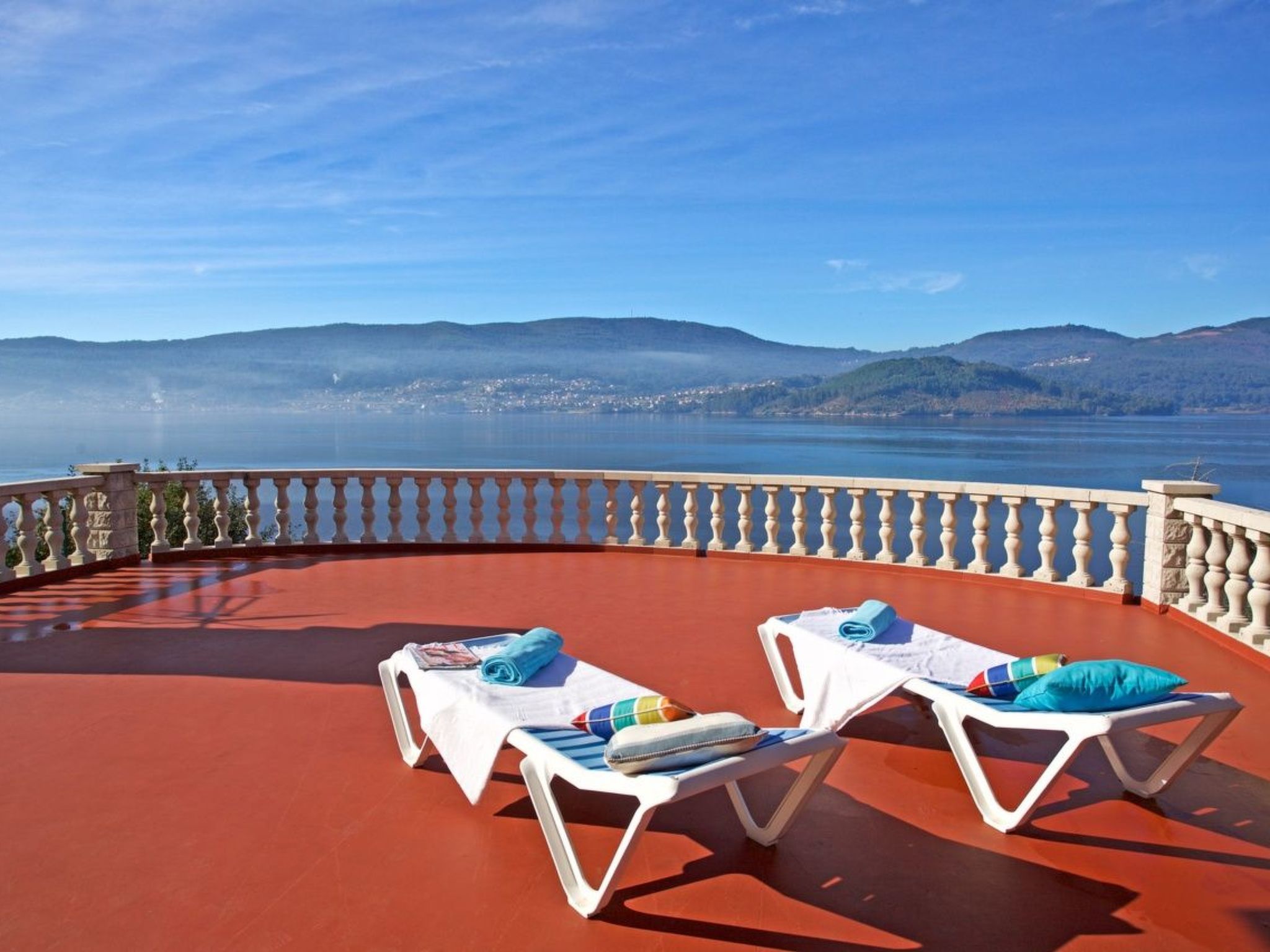 Tolle Villa oberhalb der Bucht Ria de Vigo - Draußen