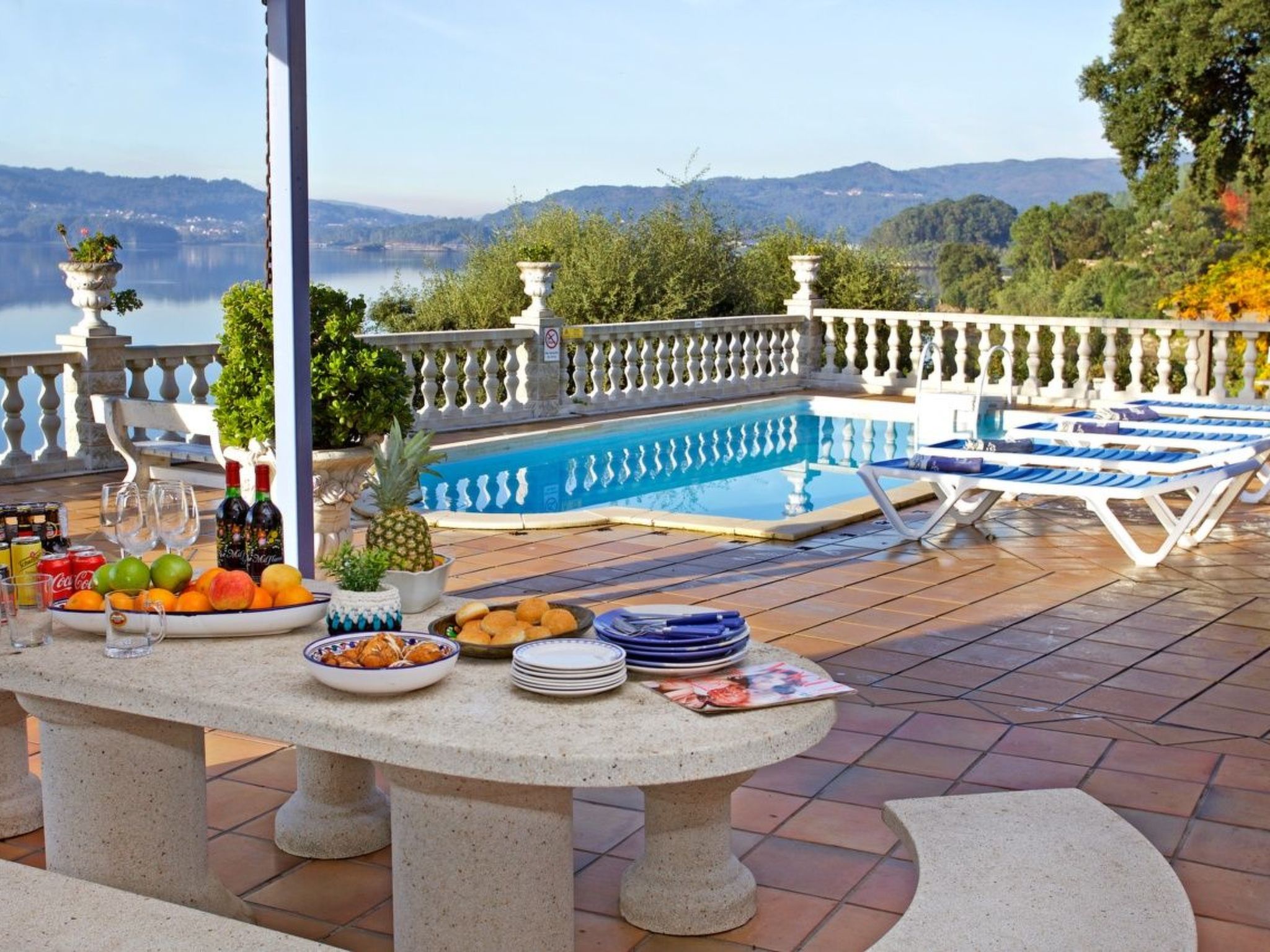 Tolle Villa oberhalb der Bucht Ria de Vigo - Draußen