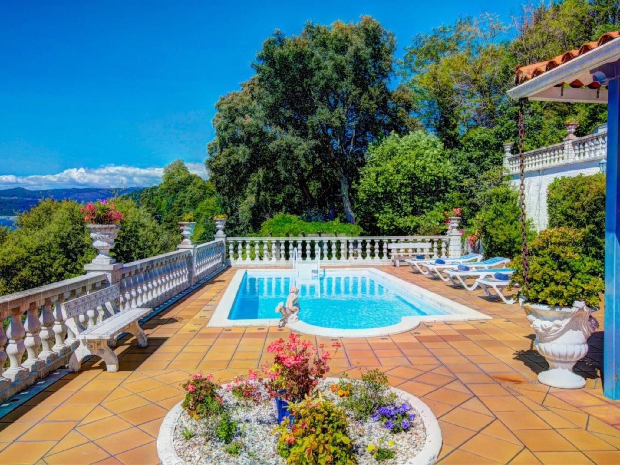Tolle Villa oberhalb der Bucht Ria de Vigo - Draußen