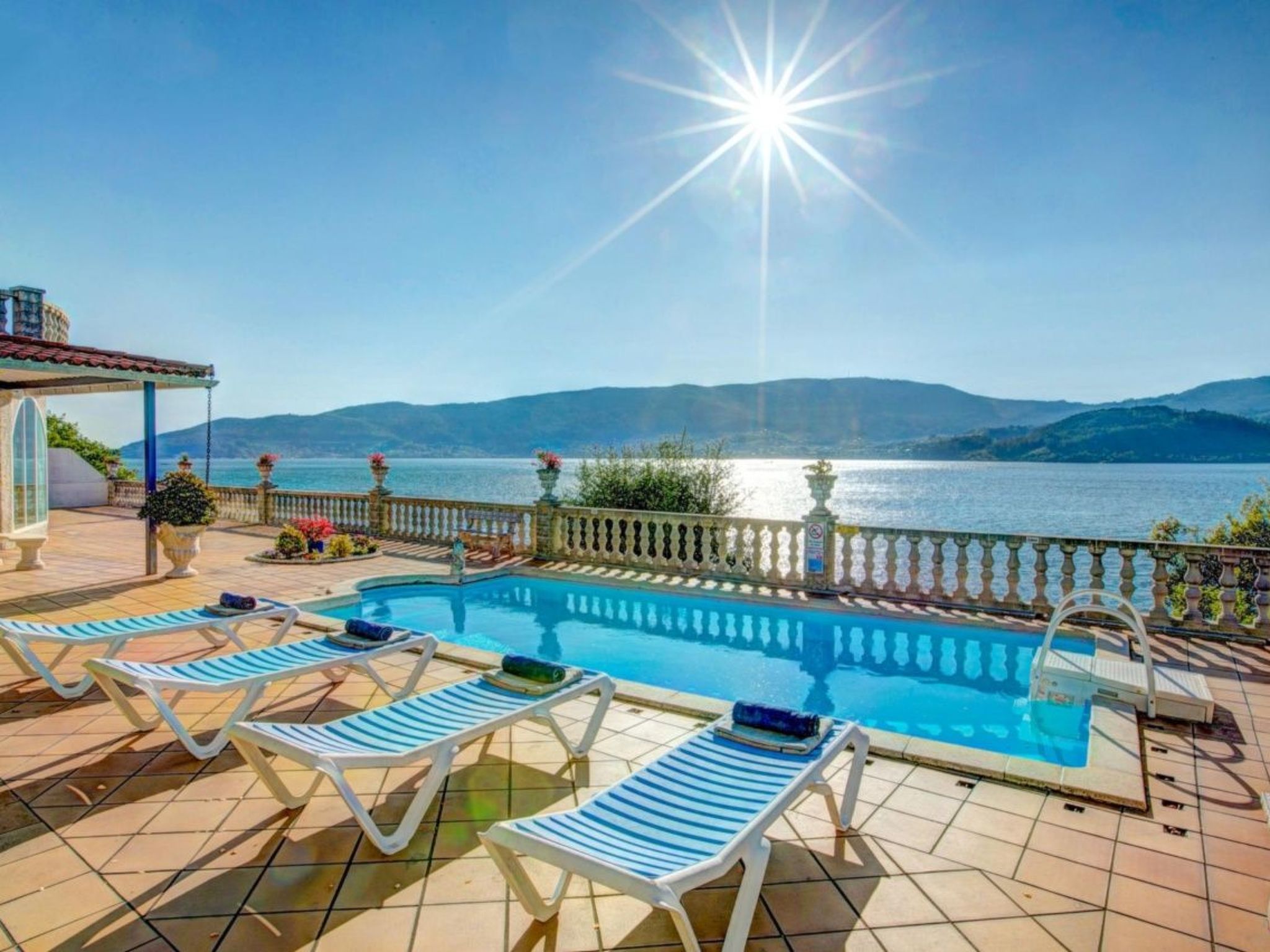 Tolle Villa oberhalb der Bucht Ria de Vigo - Draußen