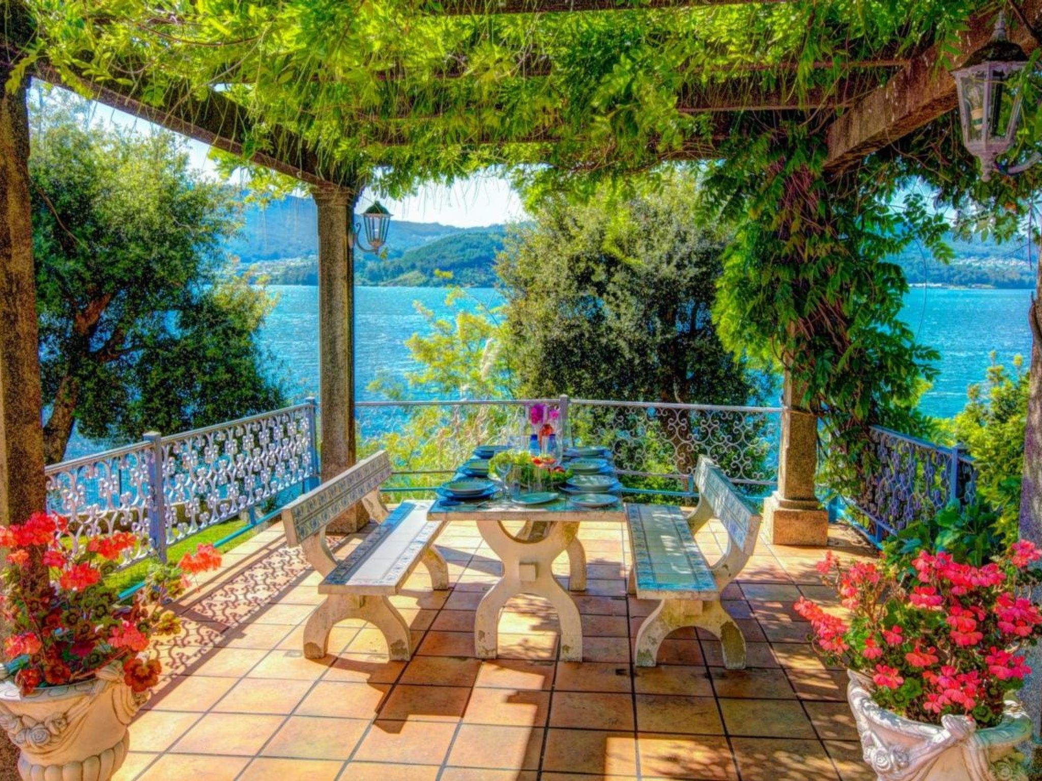 Tolle Villa oberhalb der Bucht Ria de Vigo - Draußen