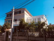 Atlantik: Stijlvol appartement direct aan het strand van Vilanova de Arousa - thumbnail 1