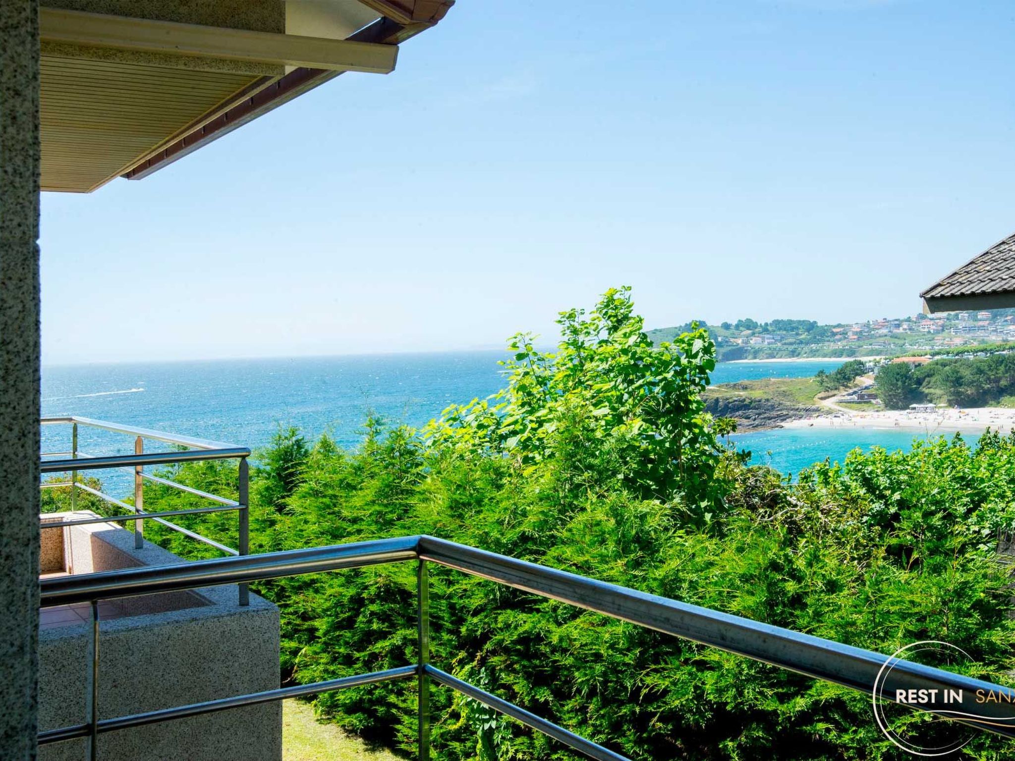 Vrijstaande villa aan de kust van Sanxenxo met 4 slaapkamers - foto 34