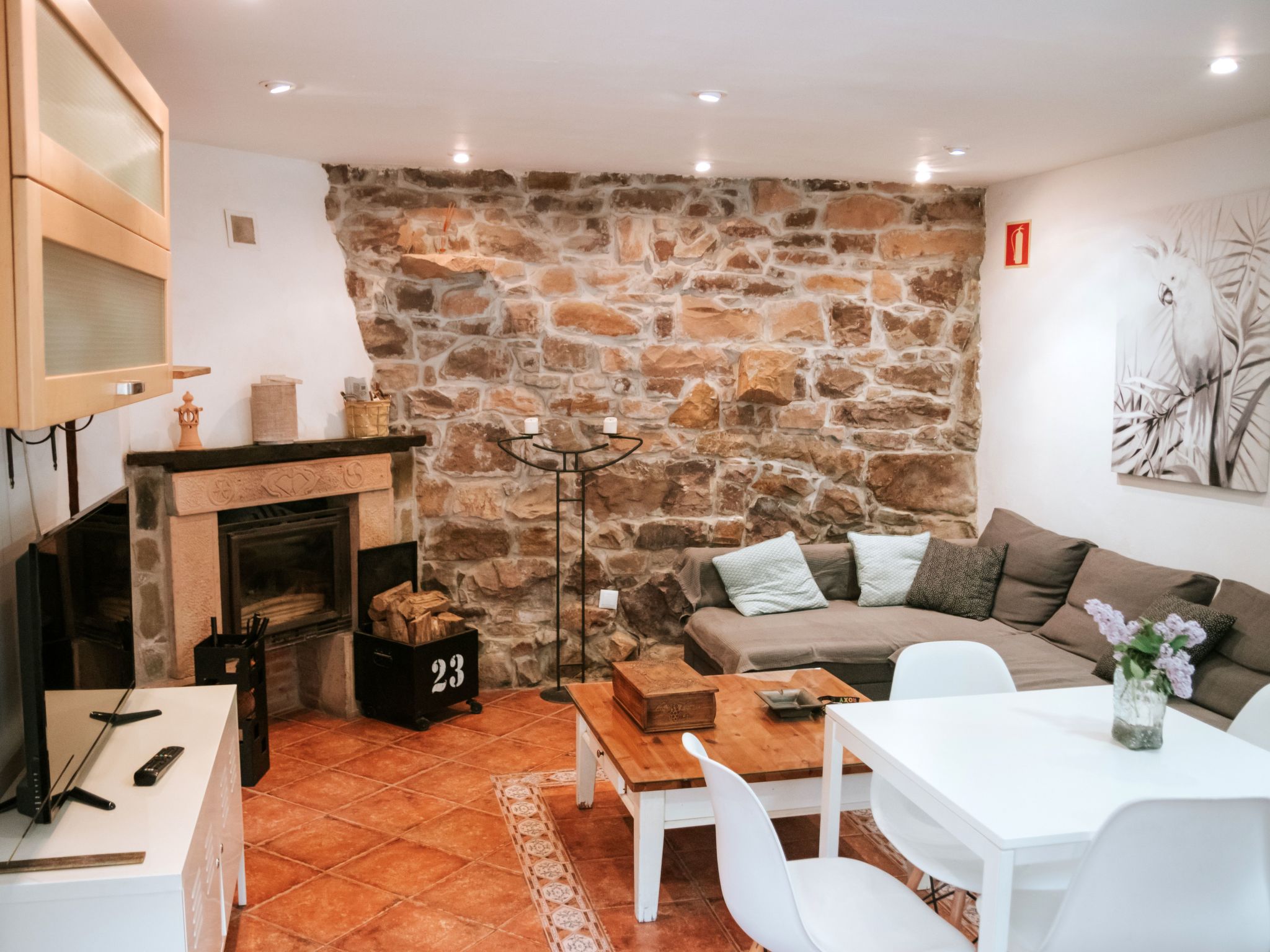 Jacuzzi, Kamin, Grill und spektakuläre Aussicht-Binnen