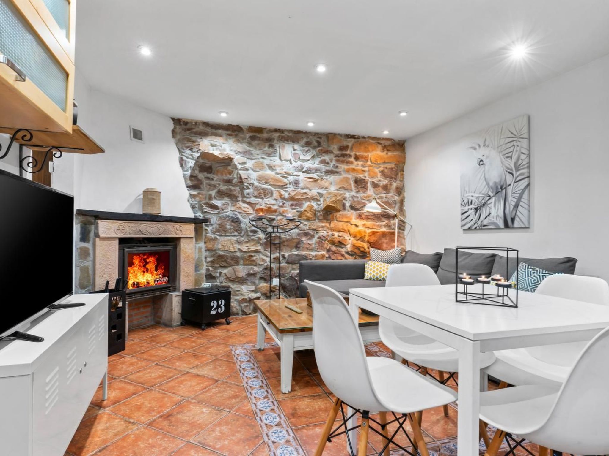 Jacuzzi, Kamin, Grill und spektakuläre Aussicht-Binnen