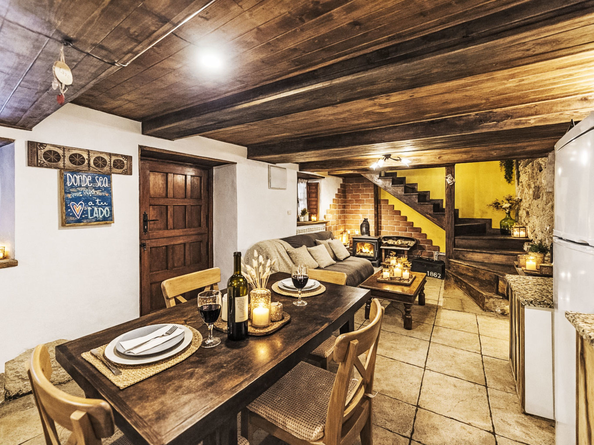 Romantische berghut in Asturië met privé jacuzzi, open haard en uitzicht - foto 35