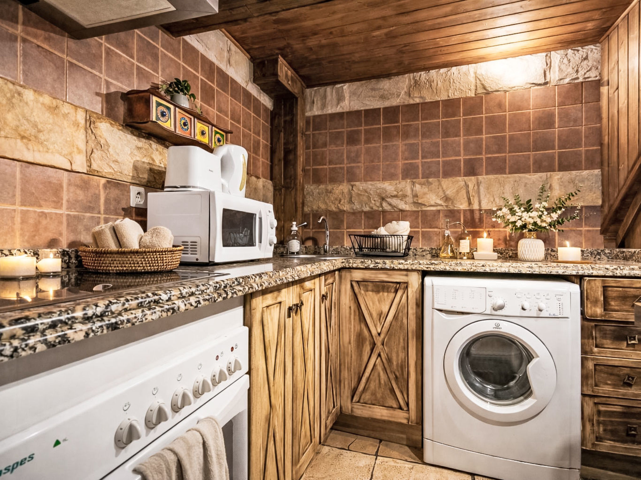 Romantische berghut in Asturië met privé jacuzzi, open haard en uitzicht - foto 24