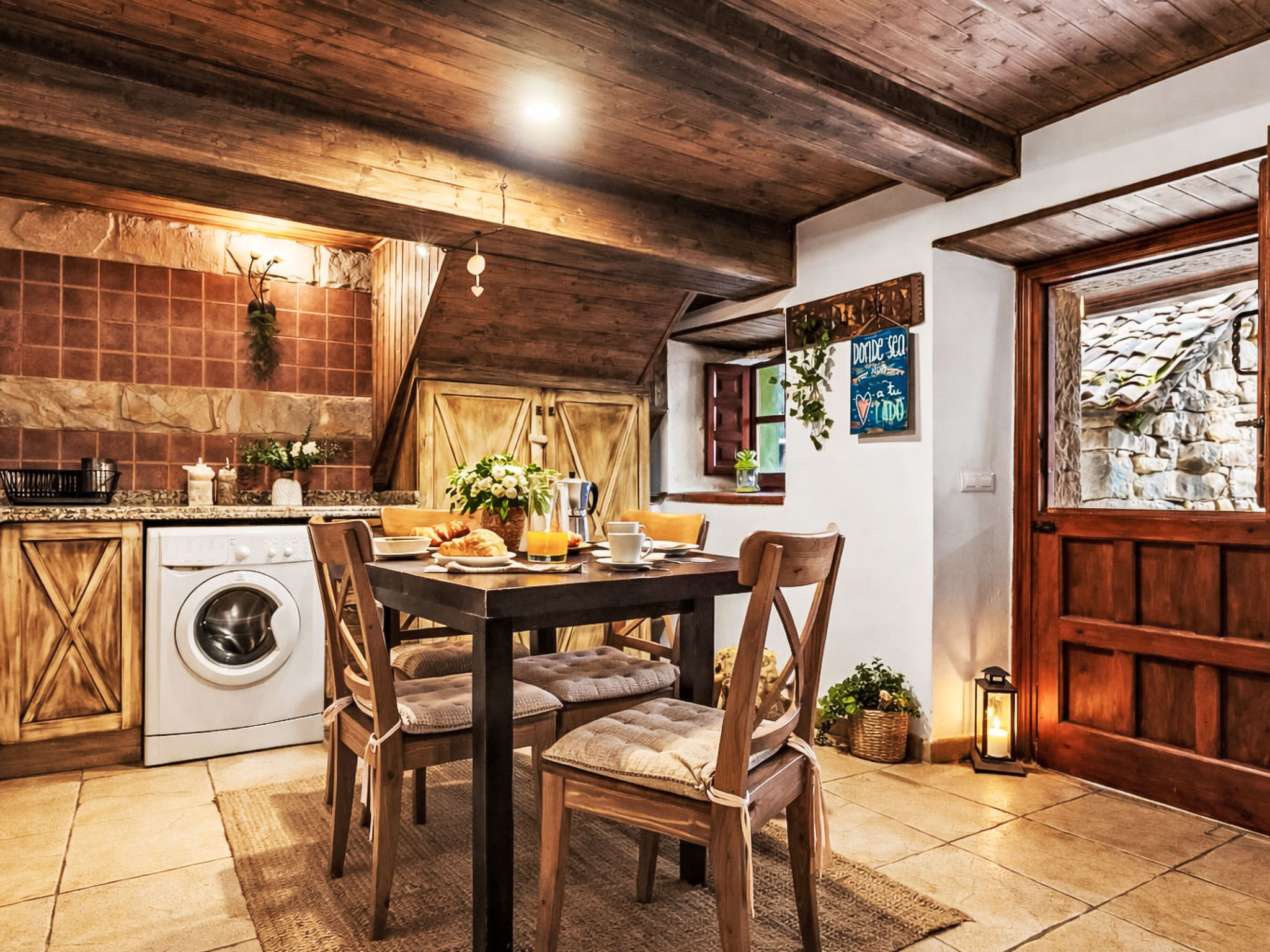 Romantische berghut in Asturië met privé jacuzzi, open haard en uitzicht - foto 28