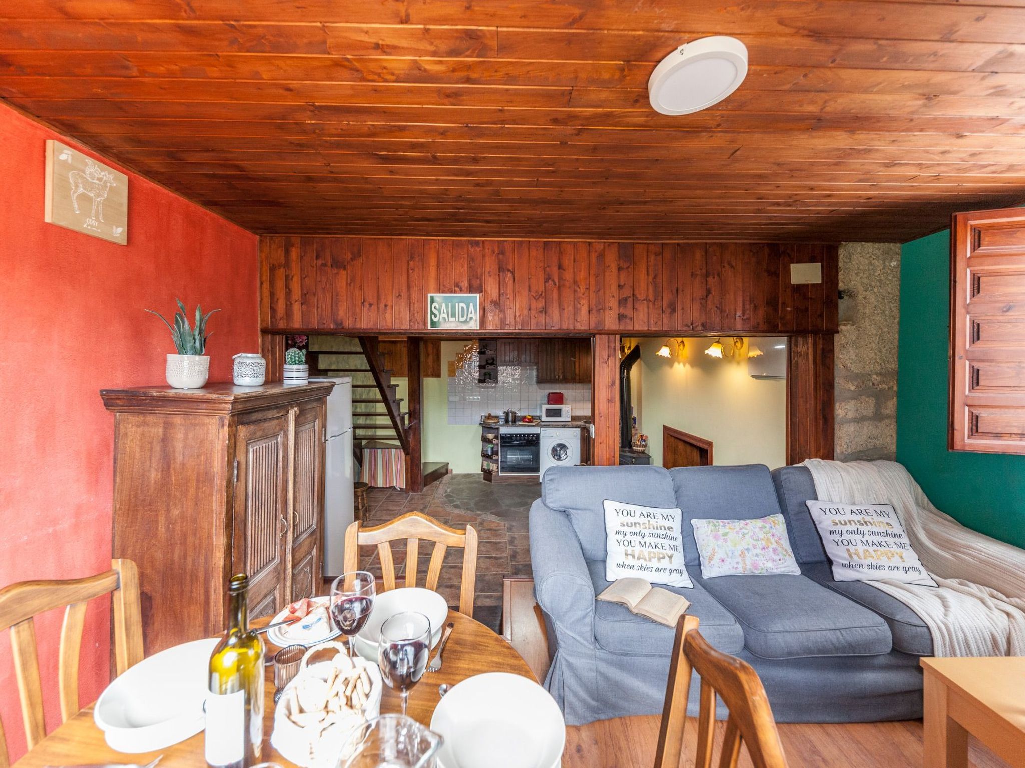 Montegrande, Berghaus in idyllischer Lage-Binnen